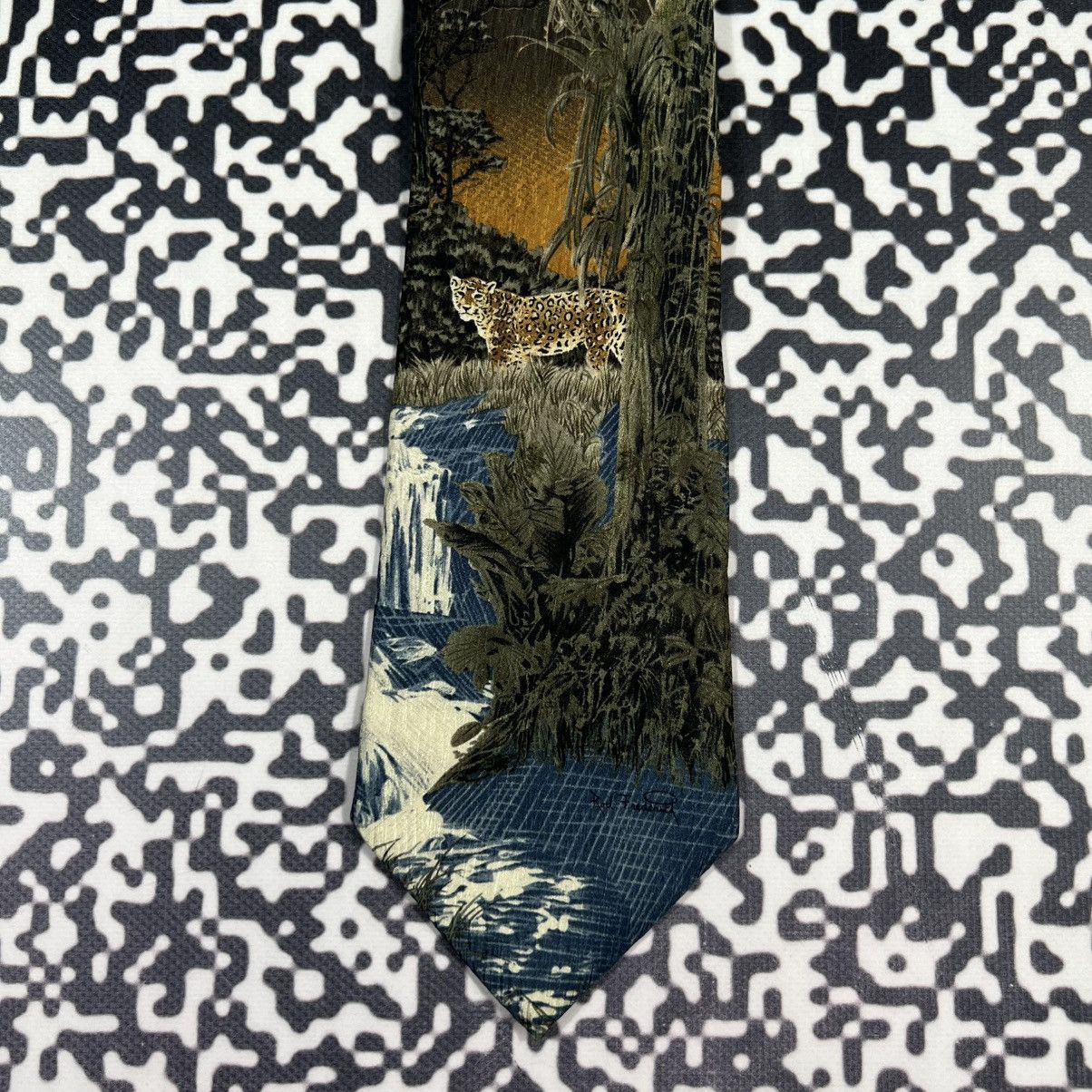Vintage Vintage 1998 Endangered Species Rod Frederick Tropic Art Tie Size ONE SIZE - 2 Thumbnail