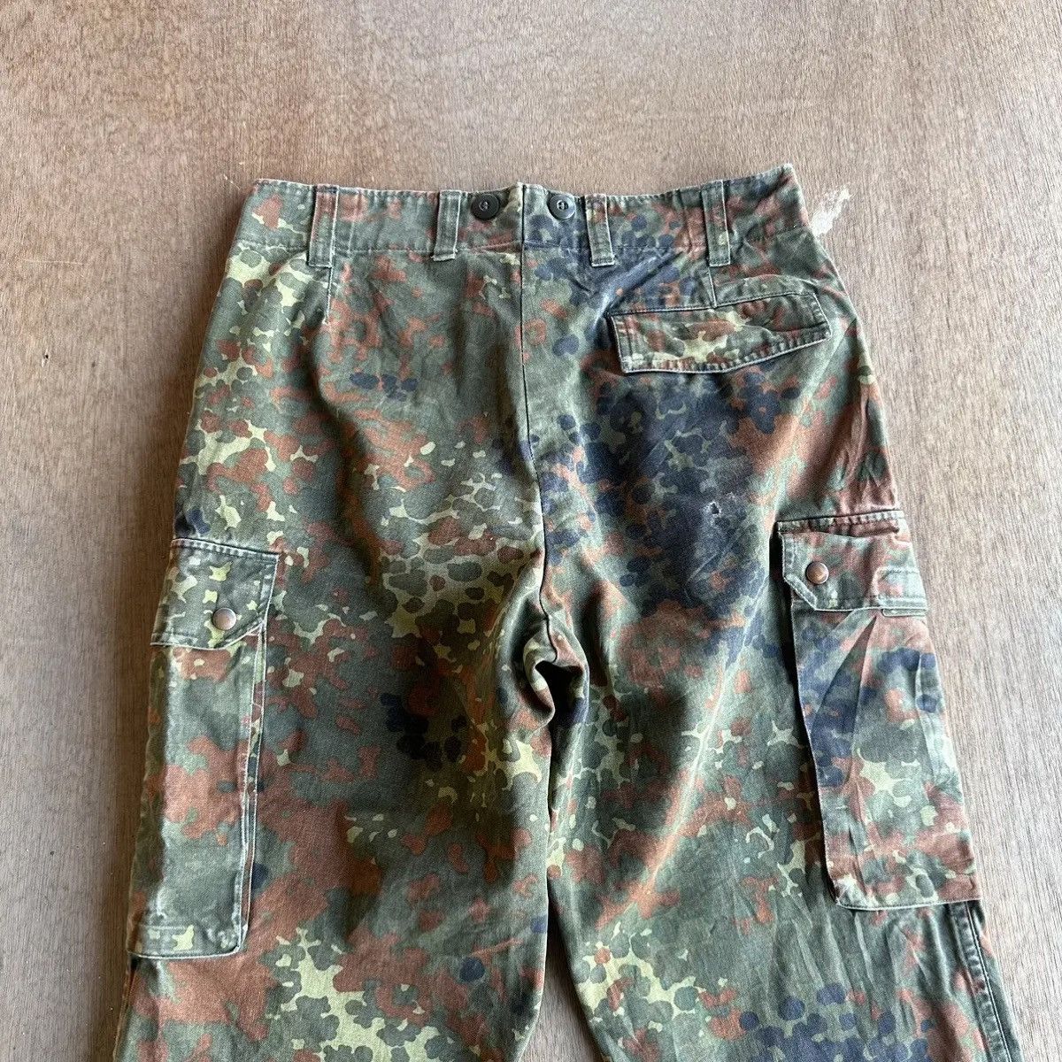 GmbH 90’s Vintage H.WINNEN GMBH German Military Camo Ankle Pants Size US 29 - 9 Thumbnail