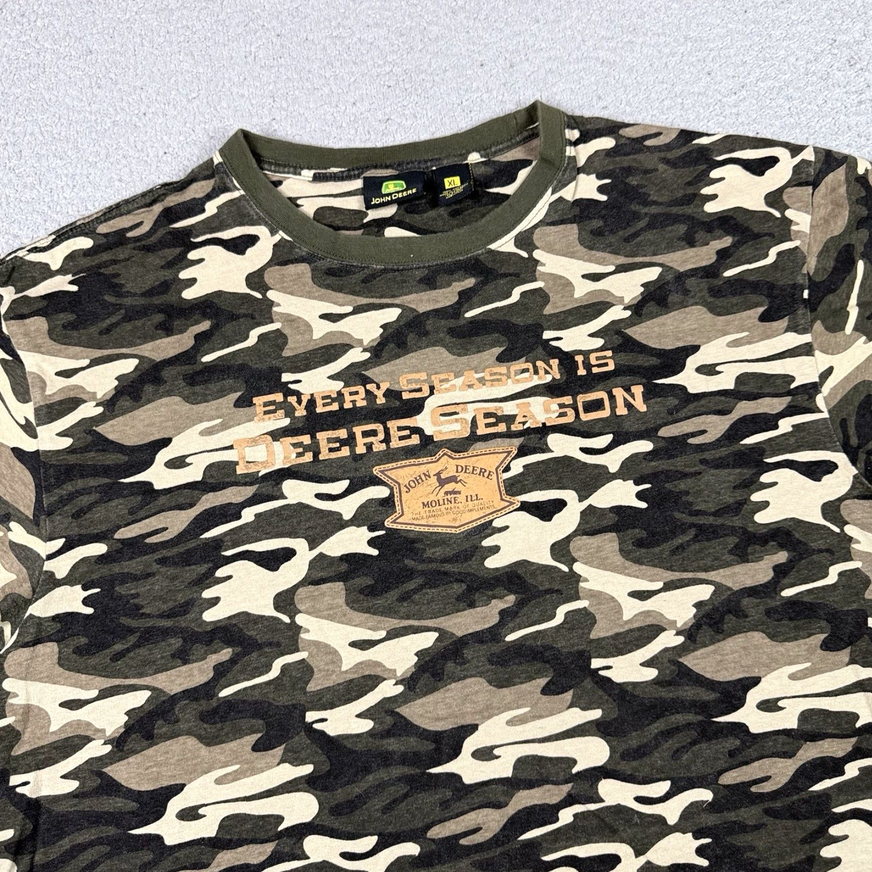 Delta VINTAGE John Deere T Shirt Mens XL Green Camouflage Y2K Moline ILL Casual Hunting Camo Mens Size US XL / EU 56 / 4 - 2 Thumbnail