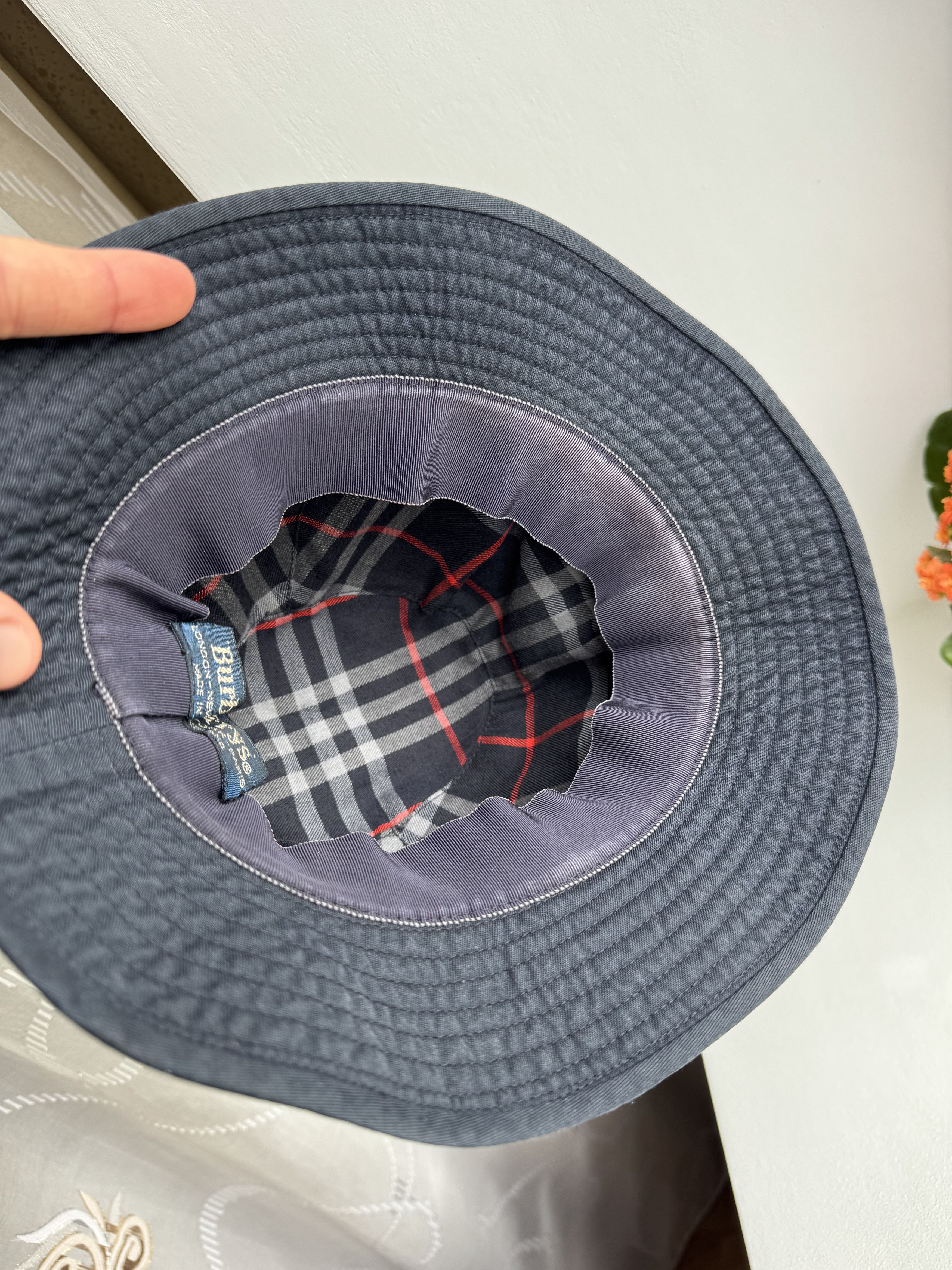 Burberry Vintage 90s Burberrys Bucket Hat Navy Blue Nova Check Cap Size ONE SIZE - 7 Thumbnail