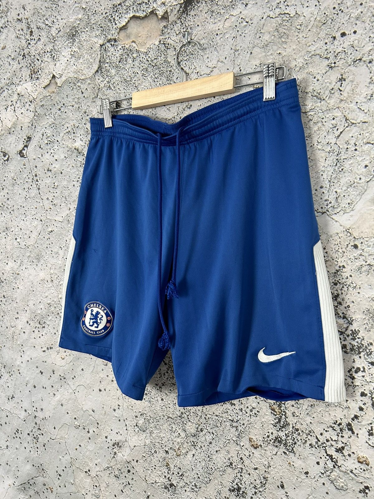 Nike Chelsea London Nike Soccer Shorts Football Jersey Retro Size US 32 / EU 48 - 2 Thumbnail