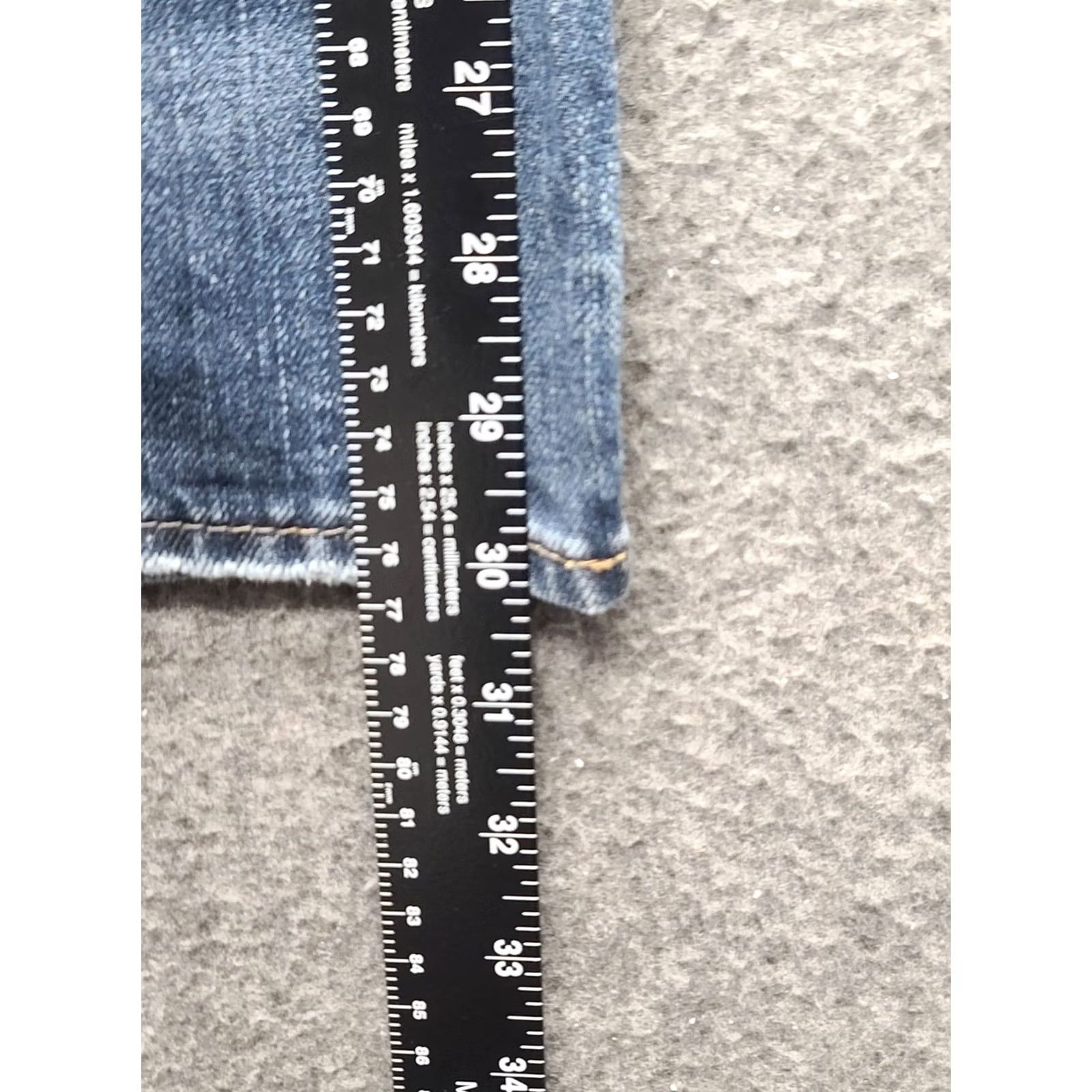 Silver Jeans Co. Silver Jeans Grayson Heritage Men’s Jeans W38 L30 Relaxed Distressed 5-Pocket Denim Cotton Spandex Blue Moderate Wash Straight Style Regular Mens Size US 38 / EU 54 - 7 Thumbnail