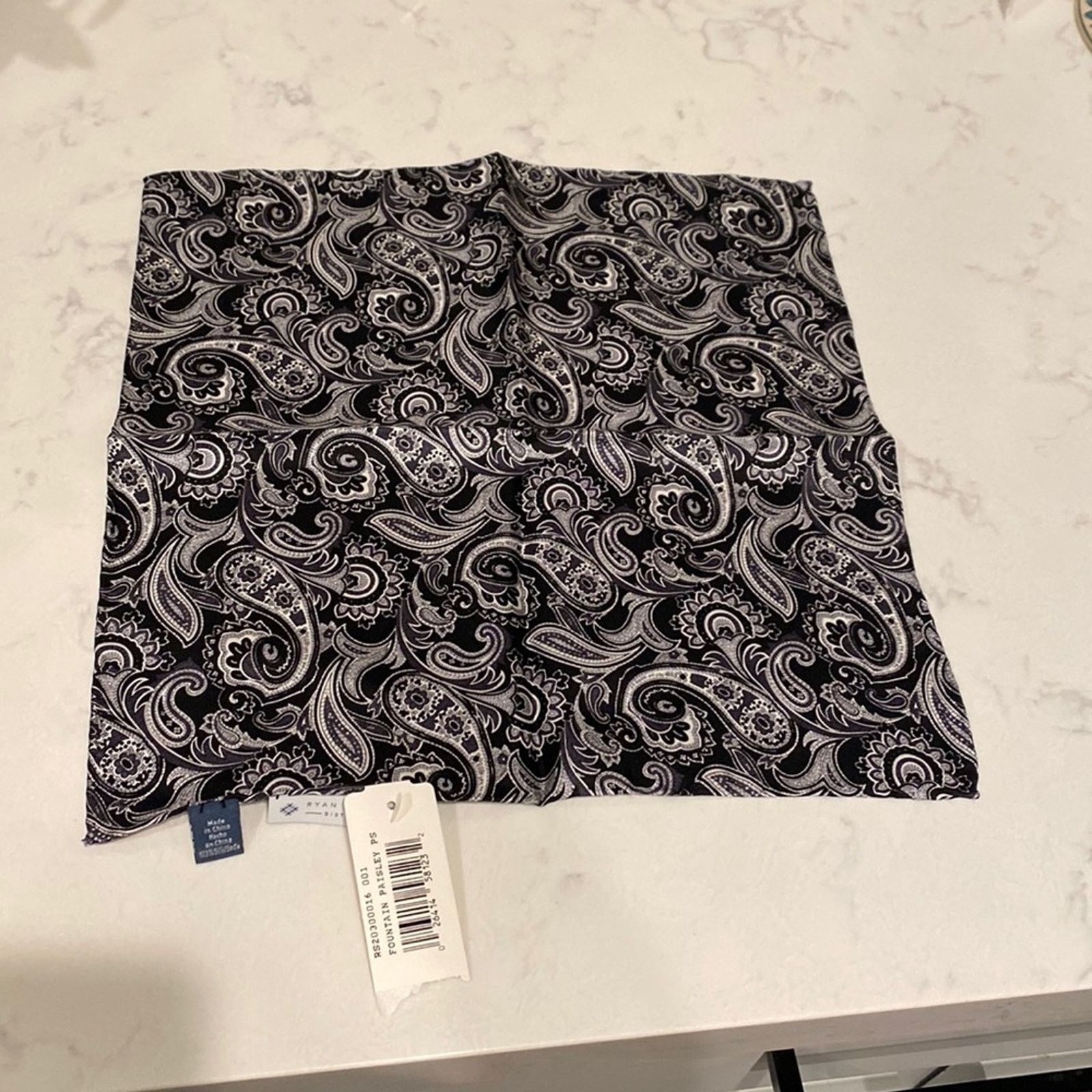 Ryan Knew Ryan Seacrest Distinction fountain paisley pocket square Size ONE SIZE - 1 Thumbnail