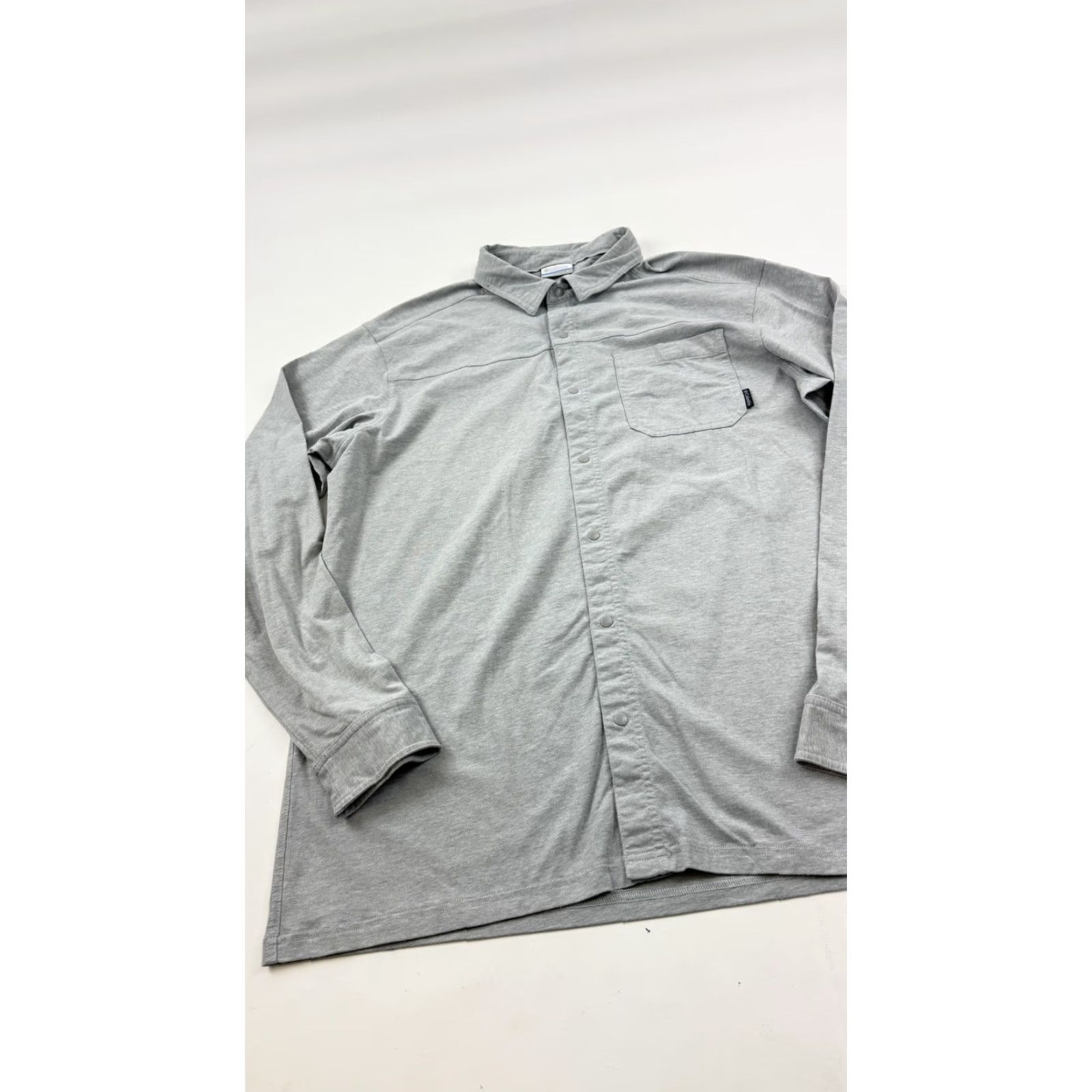 Vintage Columbia Shirt Mens Large Gray Long Sleeve Snap Front Pocket Stretch Casual Size US L / EU 52-54 / 3 - 3 Thumbnail
