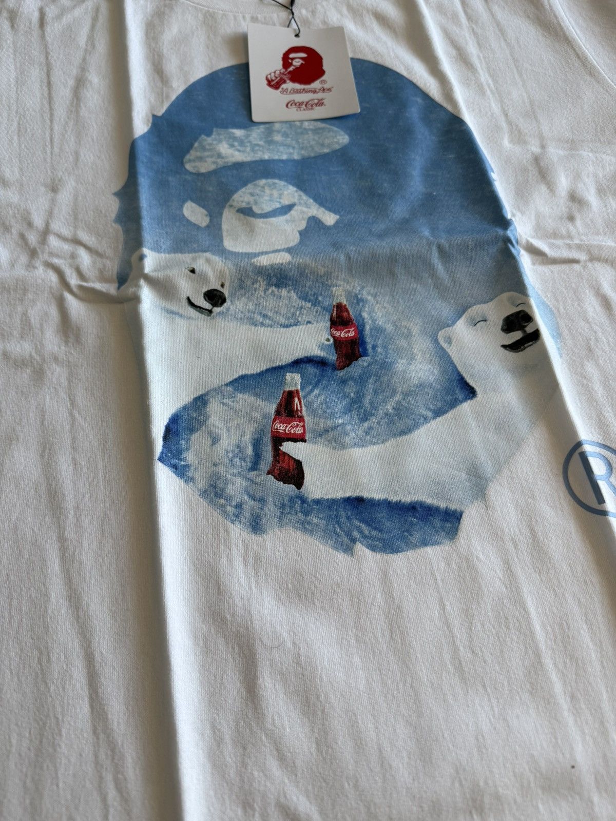 Bape × Coca Cola Bape x Coca Cola Polar Bear Tee Size US L / EU 52-54 / 3 - 3 Thumbnail