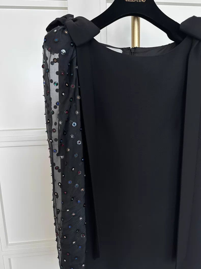 Valentino Valentino Sequin dress Size M / US 6-8 / IT 42-44 - 2 Thumbnail
