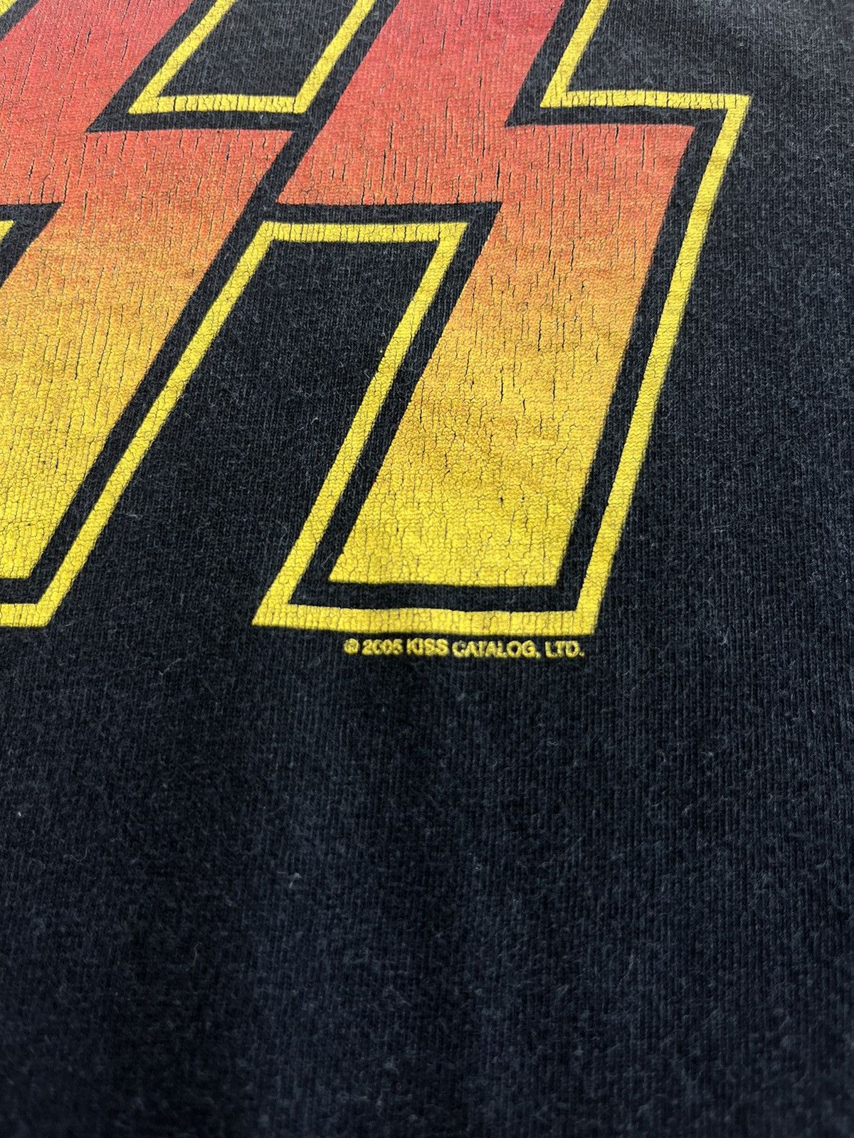 Band Tees × KISS × Vintage Vintage KISS ( box Logo ) band 2005’s kiss catalog Tshirt Size US L / EU 52-54 / 3 - 7 Thumbnail