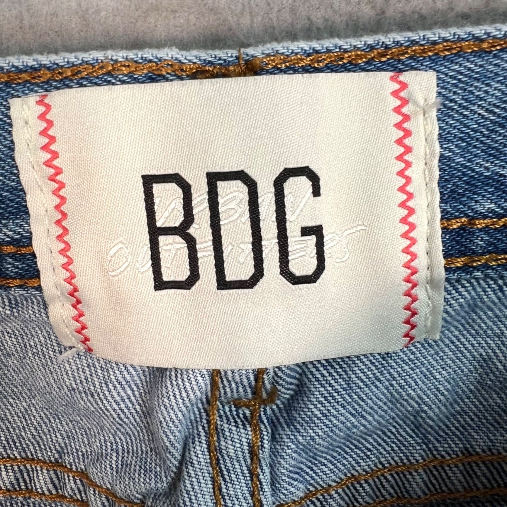 Bdg BDG Jeans Mens 30 Straight Light Wash Denim 100% Cotton Zip Mid Rise 32 Inseam Blue 5-Pocket Size US 30 / EU 46 - 3 Thumbnail