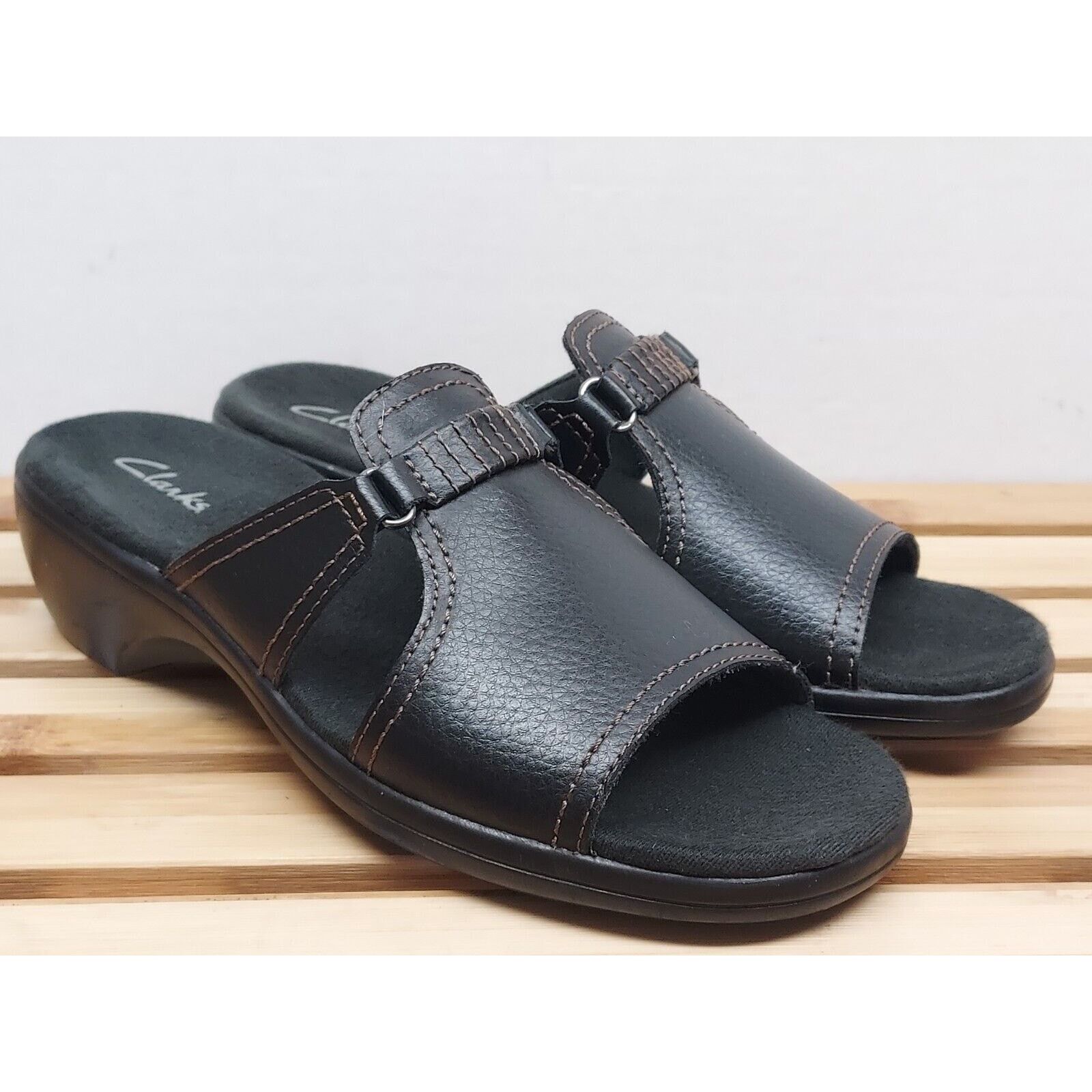 Clarks Clarks Womens | Black | Leather Block Slide Sandals Size 6 Size US 6 / IT 36 - 2 Thumbnail