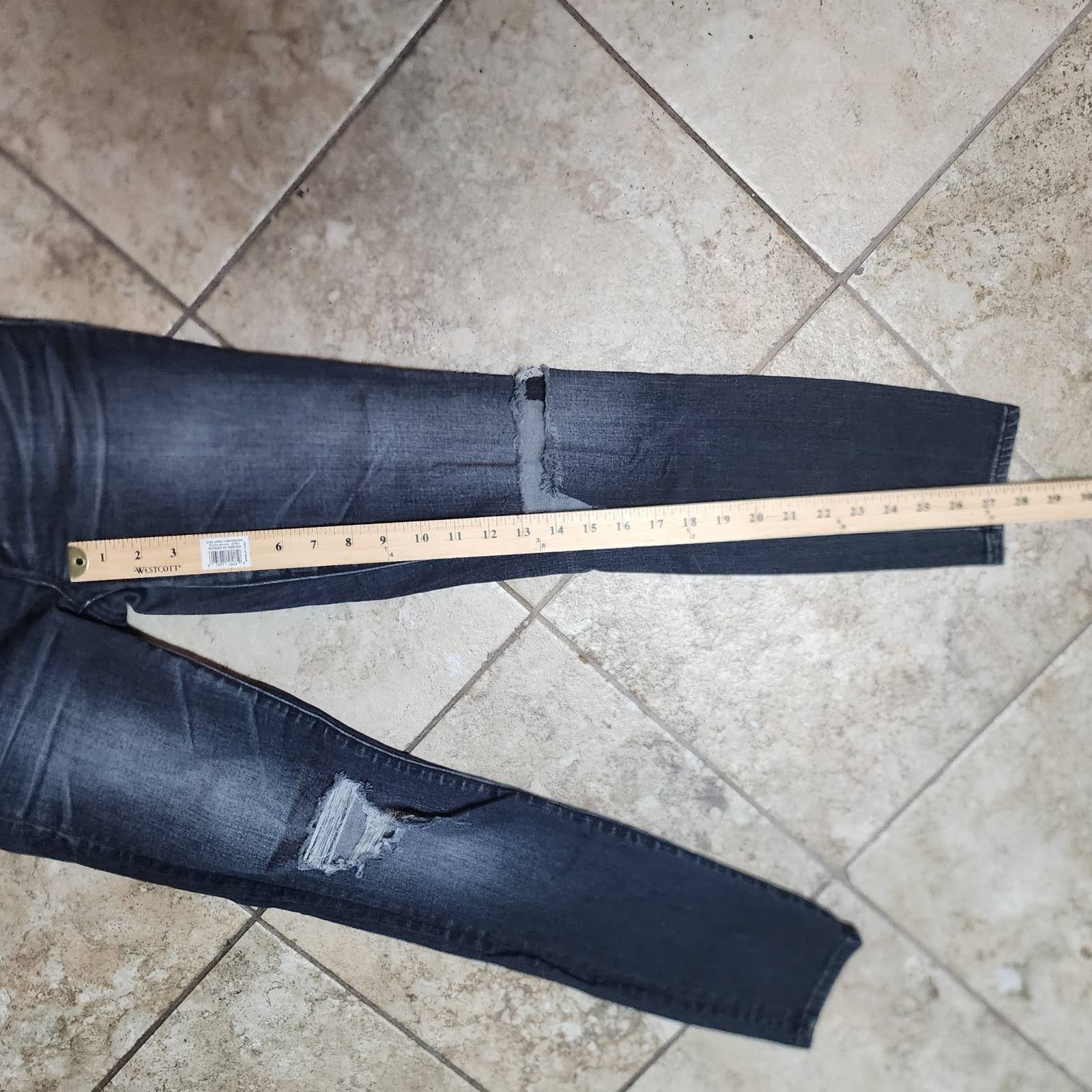 Madewell Madewell Distressed Knees High Riser Skinny Jeans Size 24 Size 24" / US 00 / IT 34 - 8 Thumbnail