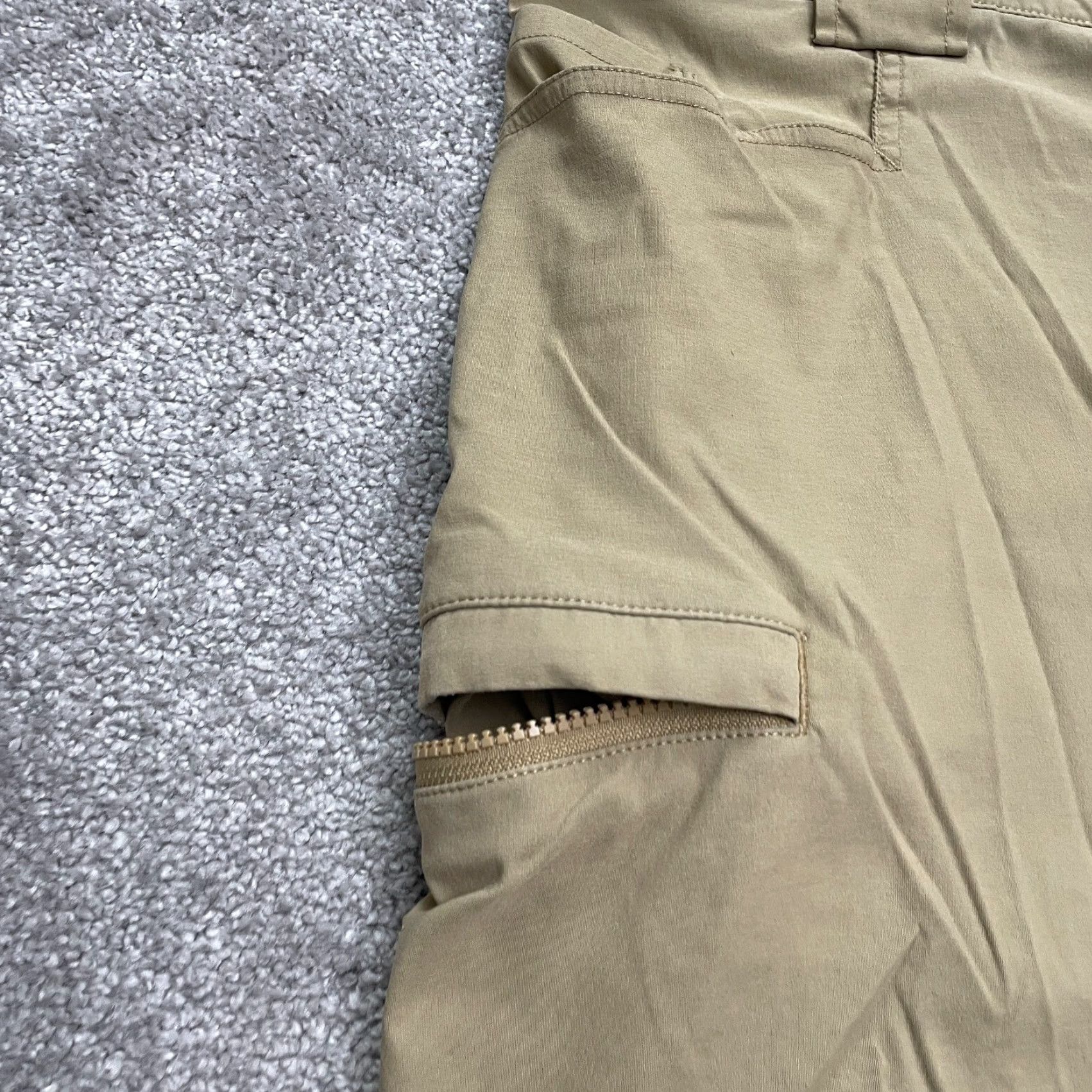 Vintage VINTAGE Duluth Men’s Khaki Shorts 46 Brown Nylon Outdoor Casual Summer Fall Spring Size US 30 / EU 46 - 6 Thumbnail