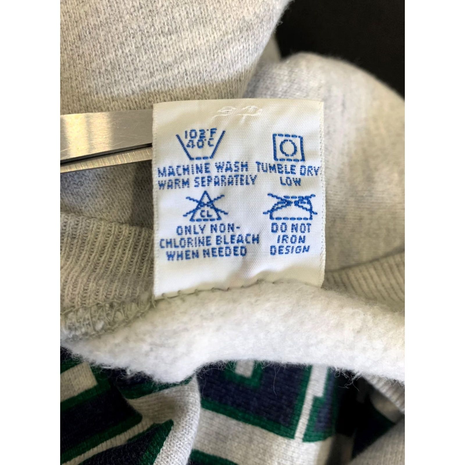Champion VINTAGE Champion Reverse Weave Rutgers Pharmacy Sweatshirt USA Gray Large Mens Size US L / EU 52-54 / 3 - 4 Thumbnail