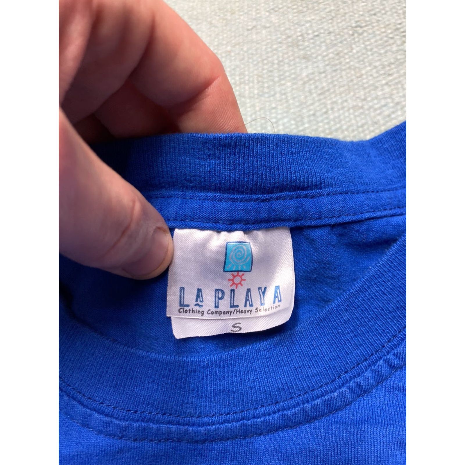 Vintage VINTAGE Mexico T-Shirt Acapulco Beach Dolphins Embroidered Y2K Small Mens Tshirt Blue Shirt Size US S / EU 44-46 / 1 - 5 Thumbnail