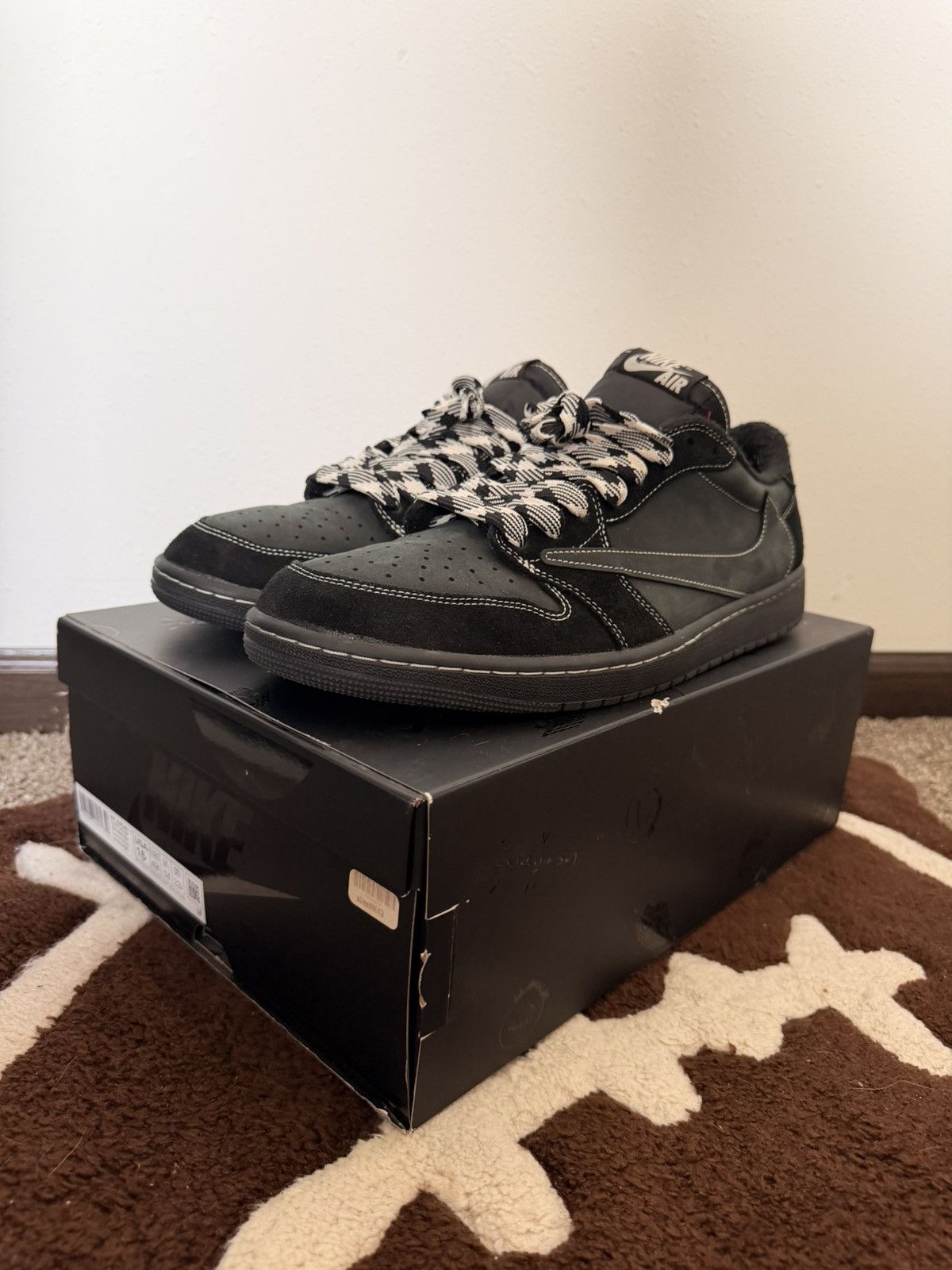 Nike × Travis Scott Travis Scott x Air Jordan 1 Low ‘Black Phantom’ Size US 15 / EU 48 - 2 Thumbnail