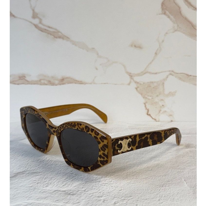 Celine NEW Celine CL40238U Cheetah Triomphe Sunglasses Size ONE SIZE - 1 Thumbnail