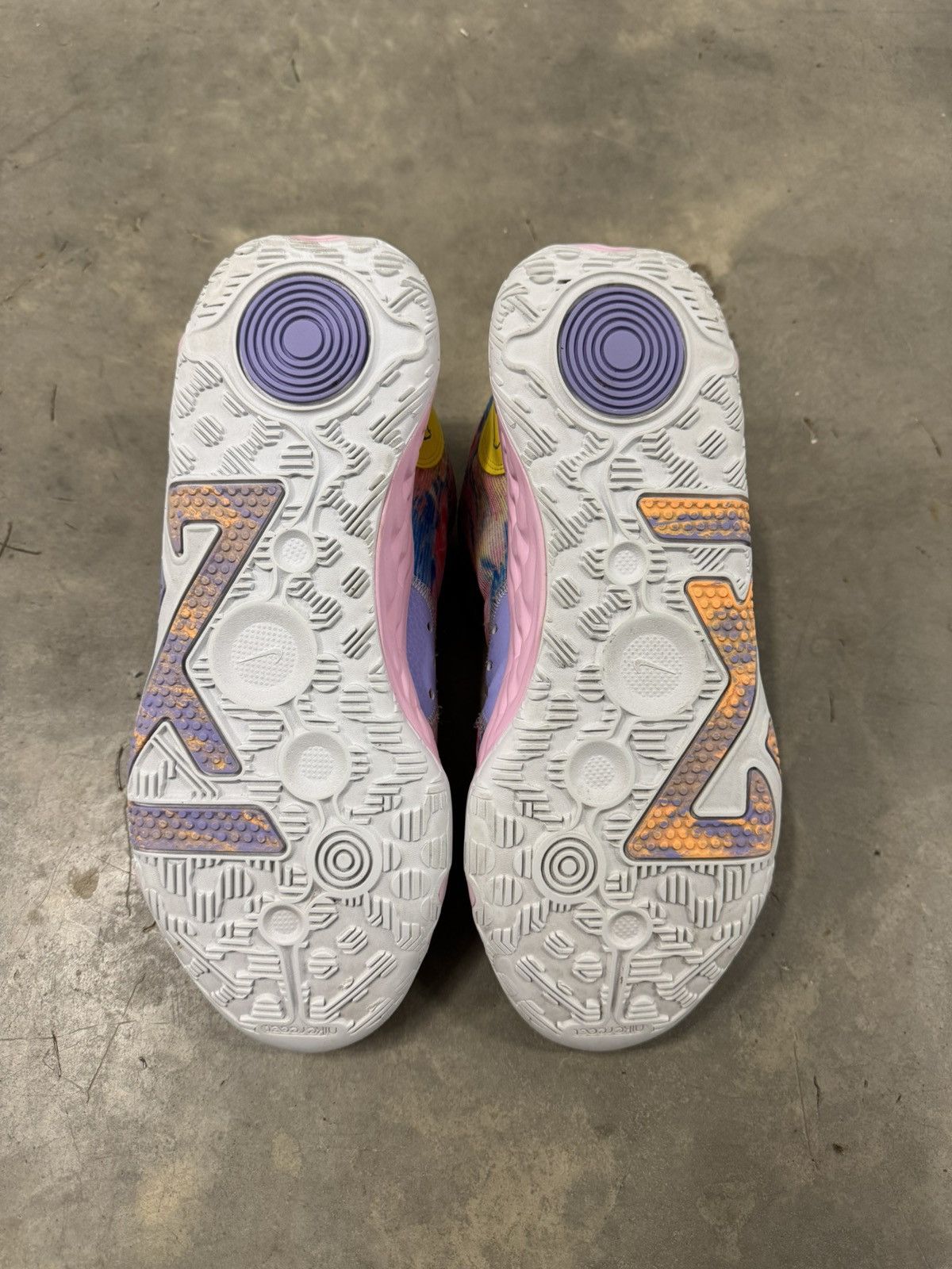 Nike Nike PG 6 Painted Swooshes Size 10 Size US 10 / EU 43 - 6 Thumbnail