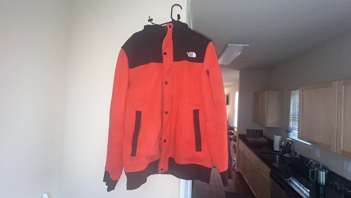 The North Face NORTH FACE FLEECE WINTER JACKET BUILT IN MASK/FACE COVER Size US L / EU 52-54 / 3 - 1 Thumbnail
