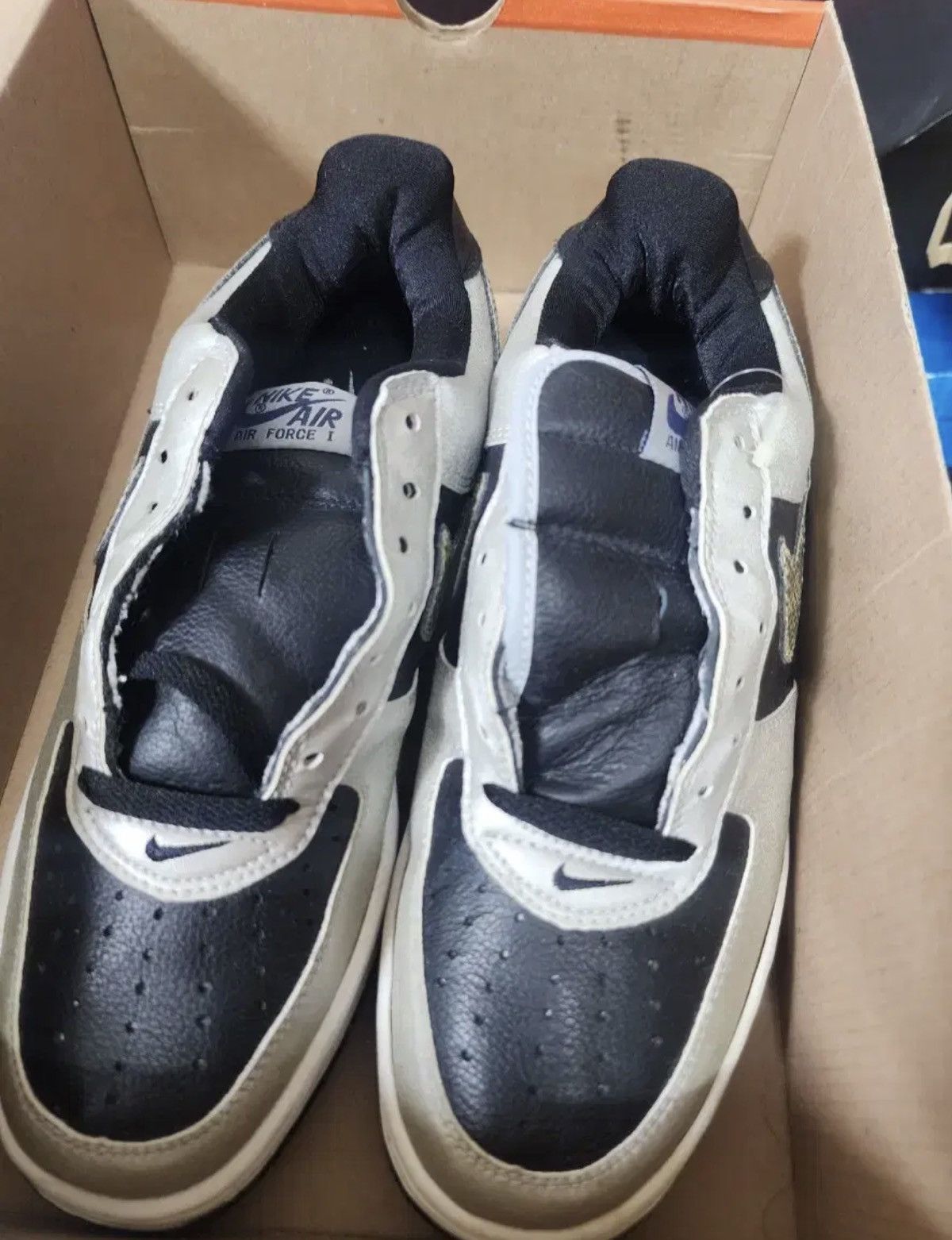 Nike 2001 Nike Air Force 1 low Dead Stock Size US 7.5 / EU 40-41 - 8 Thumbnail