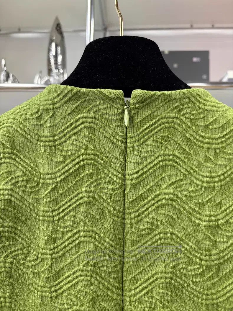 Prada Prada Green show triangle mark knitted vest Size XS / US 0-2 / IT 36-38 - 5 Thumbnail