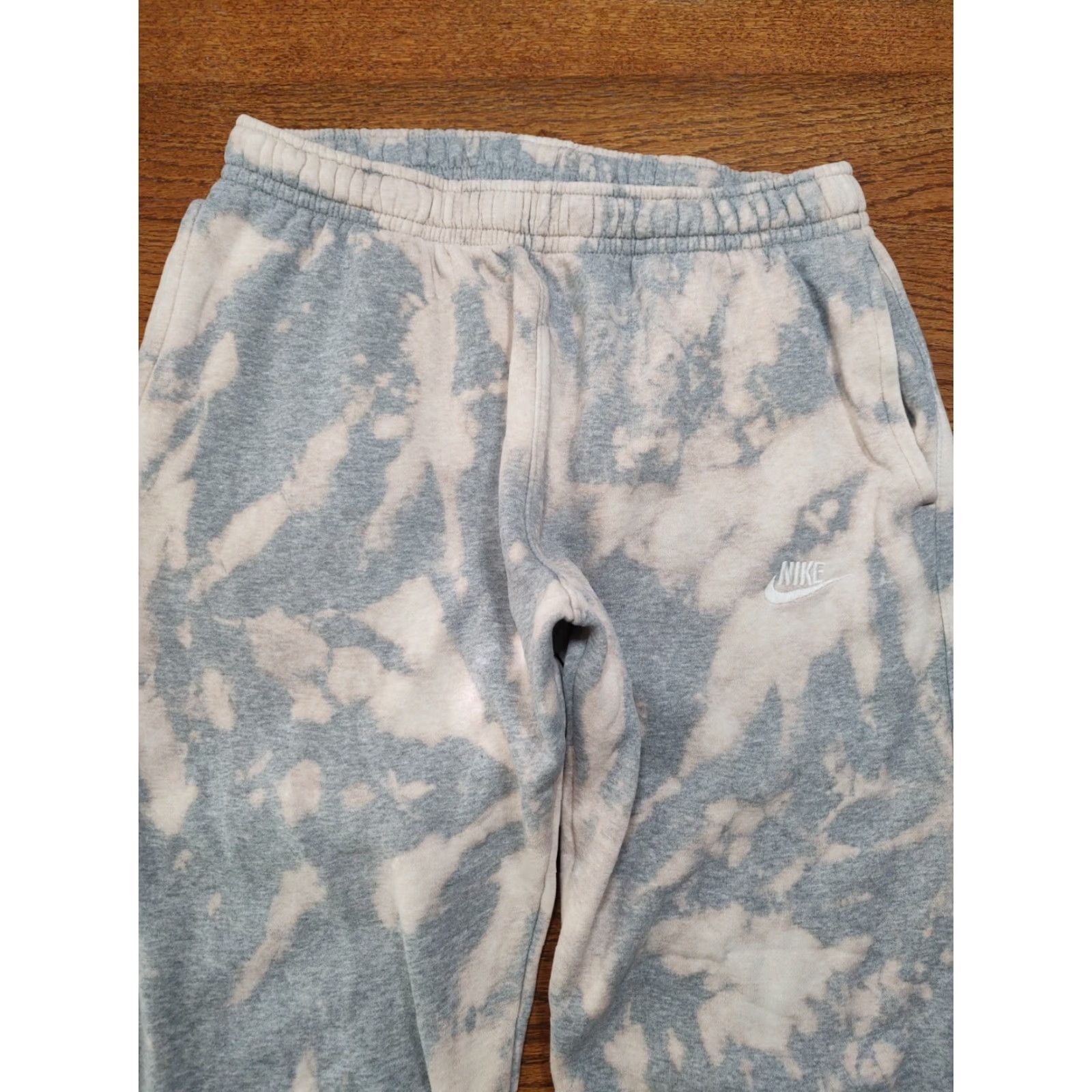 Nike Nike Sweatpants Mens Tie Dye Fleece Club Gray 90s Logo Pockets Drawstring Relaxed Casual Activewear Sportswear Pants Size US 33 - 3 Thumbnail