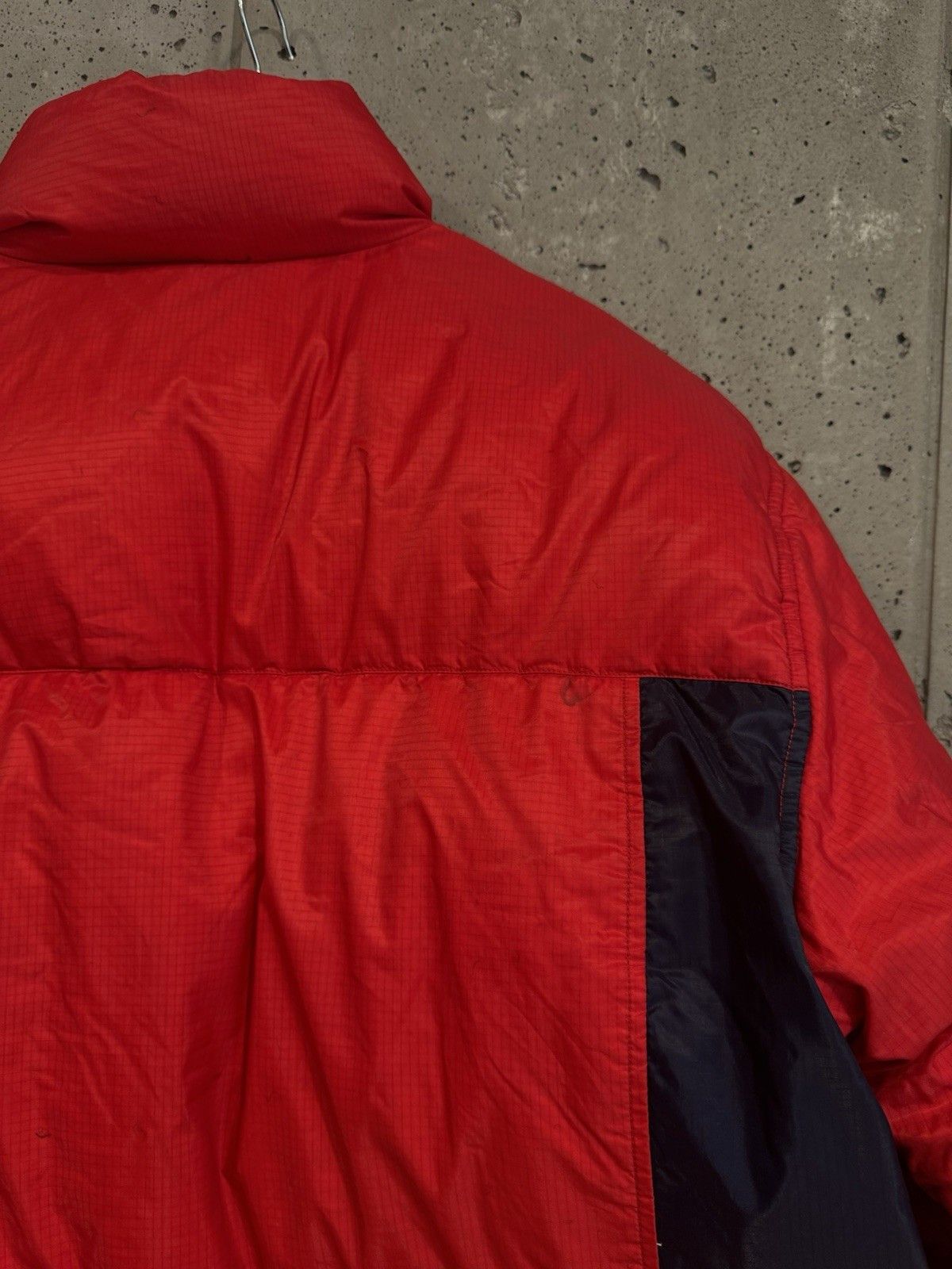 Tommy Hilfiger Vintage Tommy Hilfiger Down Puffer Jacket Size Men’s XL Size US XL / EU 56 / 4 - 8 Thumbnail