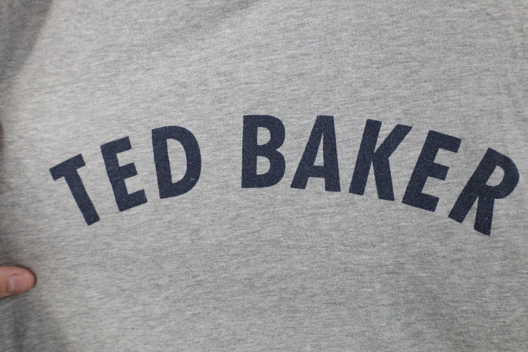 Vintage Vintage Y2K Ted Baker Spell Out Block Letter T-Shirt Gray Size US M / EU 48-50 / 2 - 4 Thumbnail