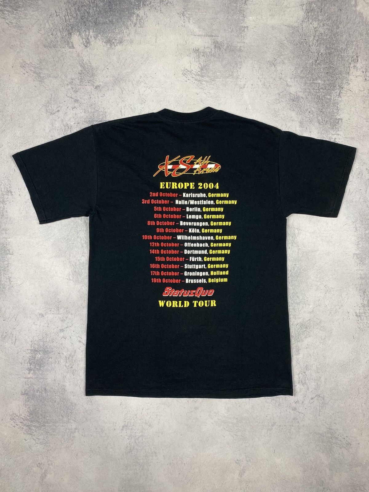 Band Tees Status Quo 2004 All Areas World Tour Vintage T Shirt Size M Size US M / EU 48-50 / 2 - 12 Thumbnail