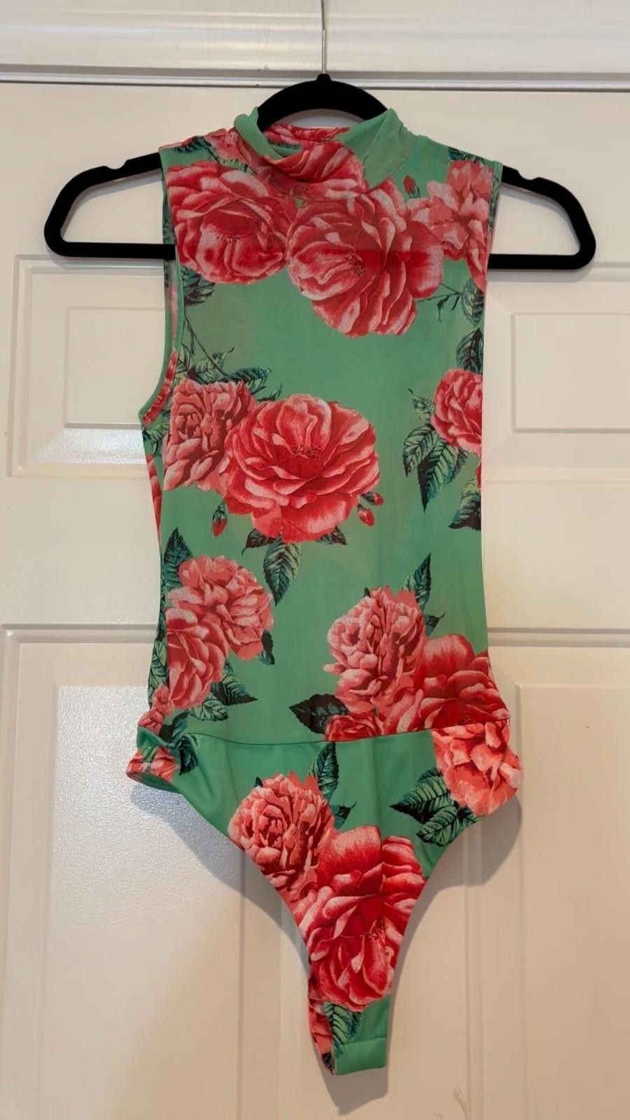 Under Armour Women's AFRM green floral body suit sz XS #600 Size XS / US 0-2 / IT 36-38 - 1 Thumbnail