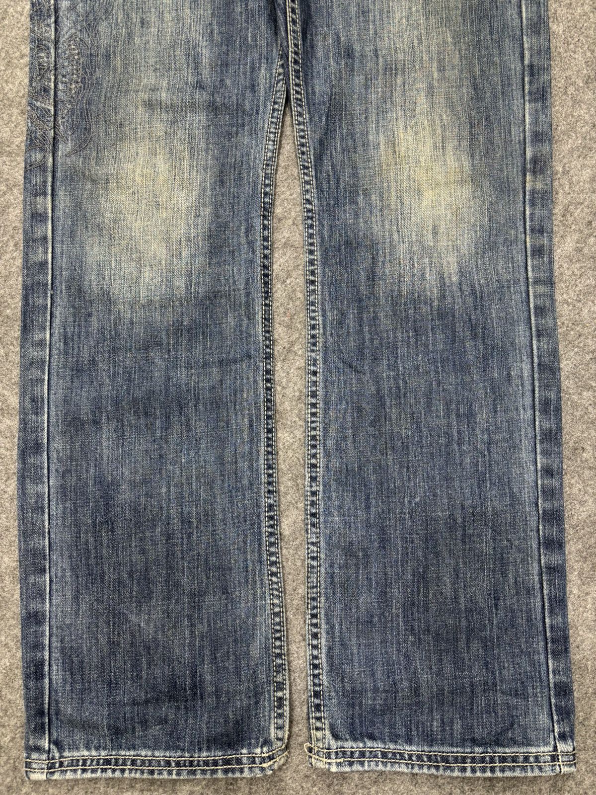 Japanese Brand 💥Dragon Embroidery💥Tribal Insane Blue Wash Denim F652 Size US 34 / EU 50 - 9 Thumbnail