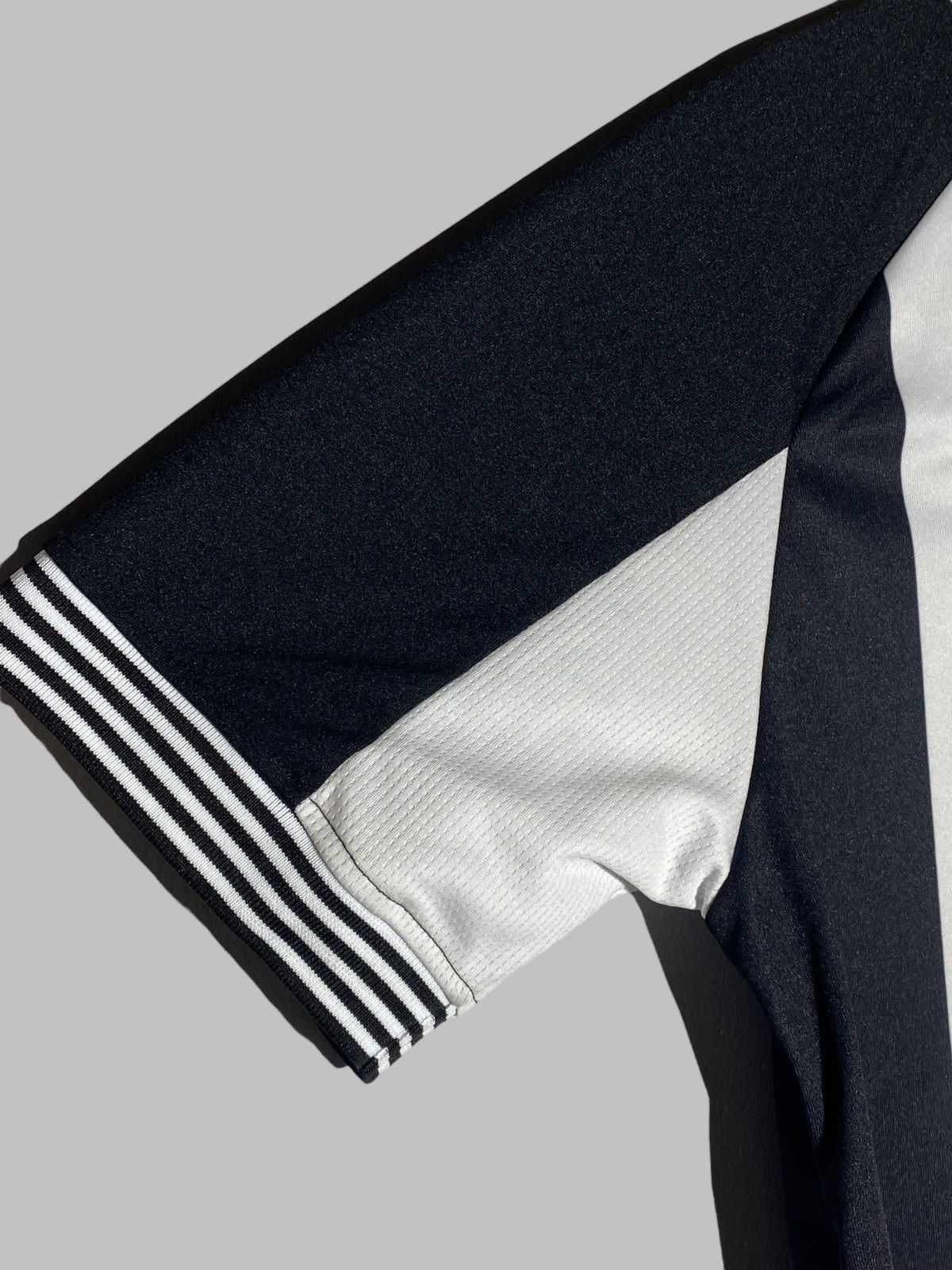 Other Castore Newcastle United 2020/21 Special Edition Jersey Size US L / EU 52-54 / 3 - 7 Thumbnail