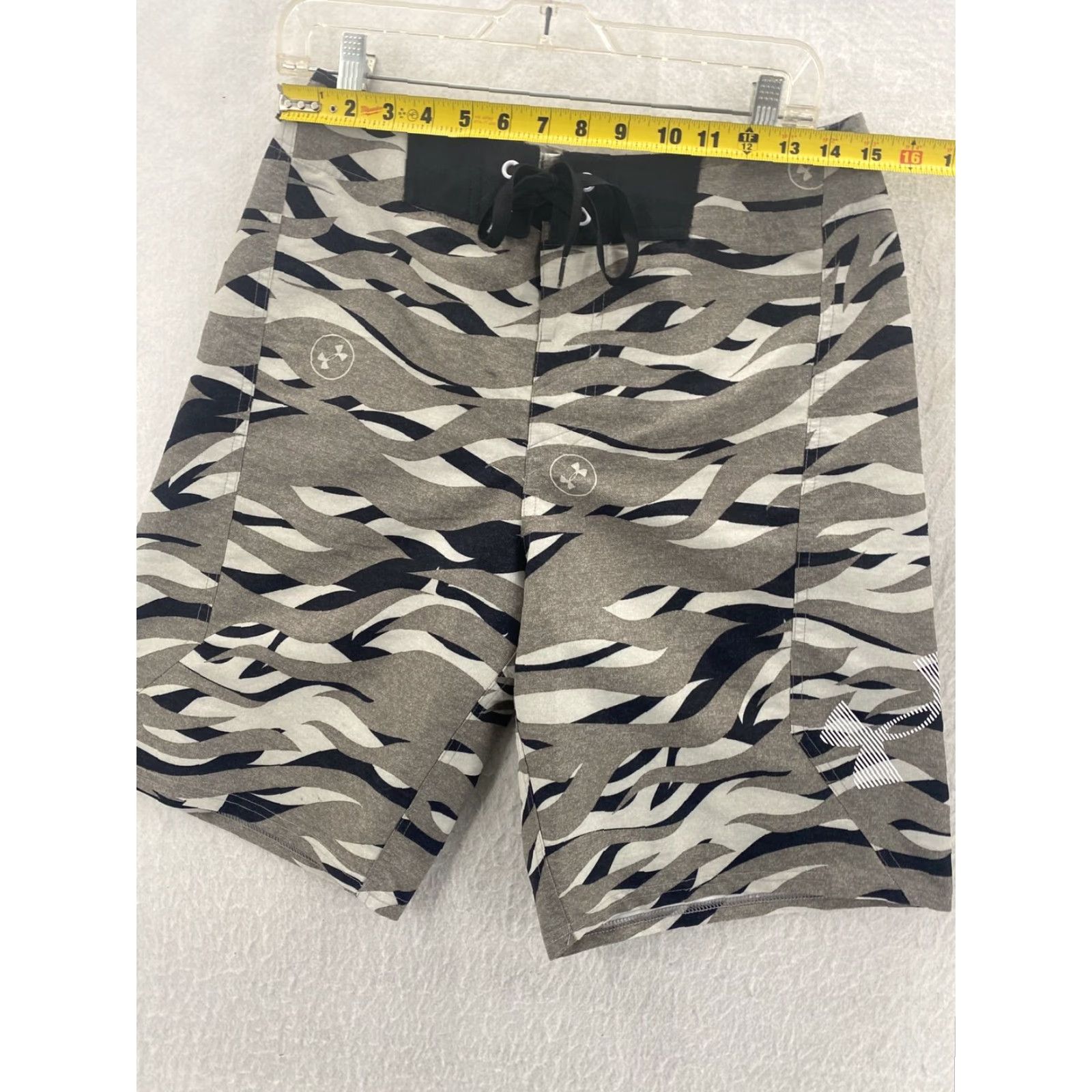 Under Armour Under Armour Heat Gear Board Shorts Mens 30 Tiger Camo Drawstring ECU Size US 30 / EU 46 - 2 Thumbnail