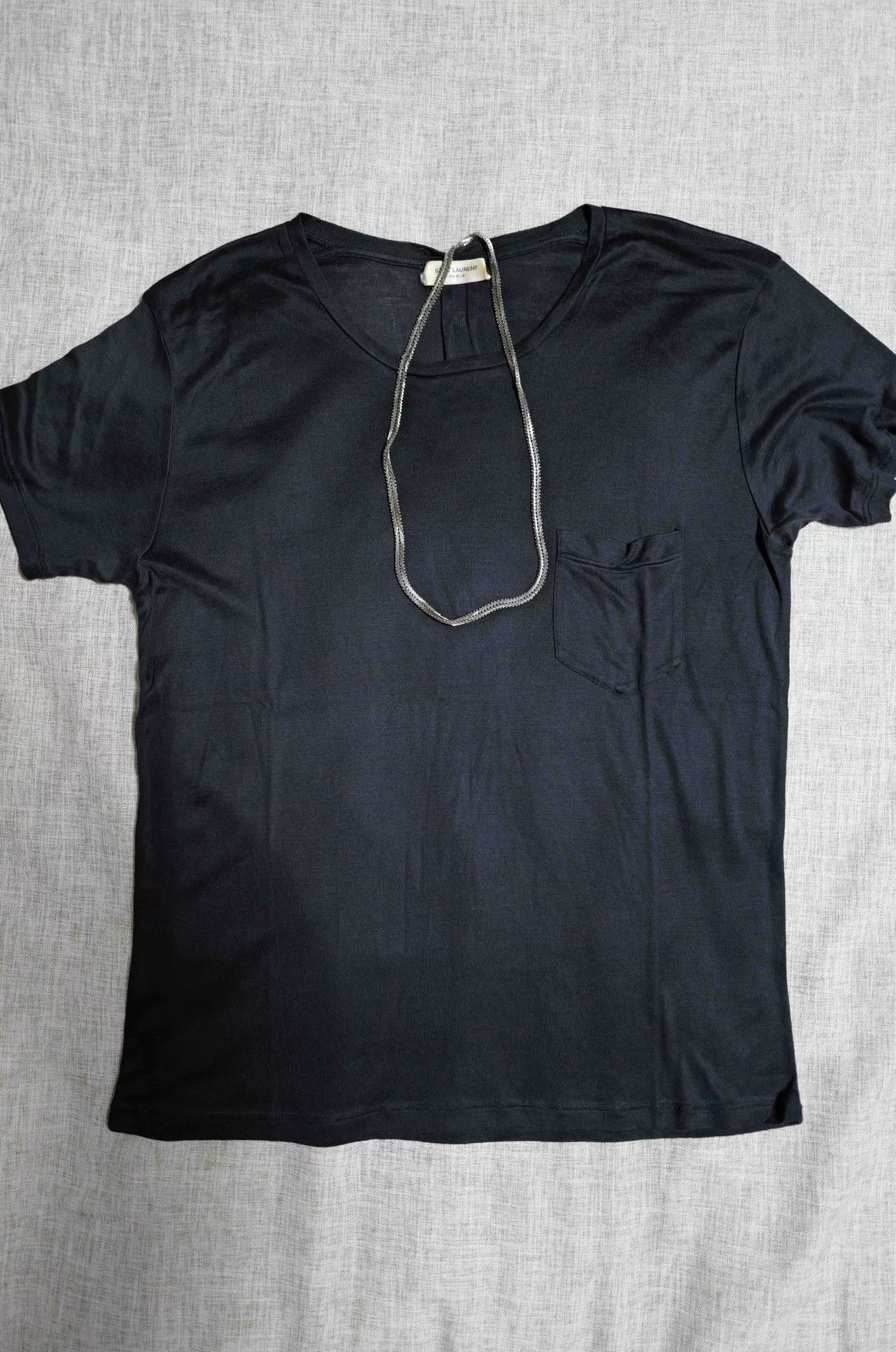 Yves Saint Laurent saint laurent silk pocket t-shirt. Size US S / EU 44-46 / 1 - 1 Thumbnail
