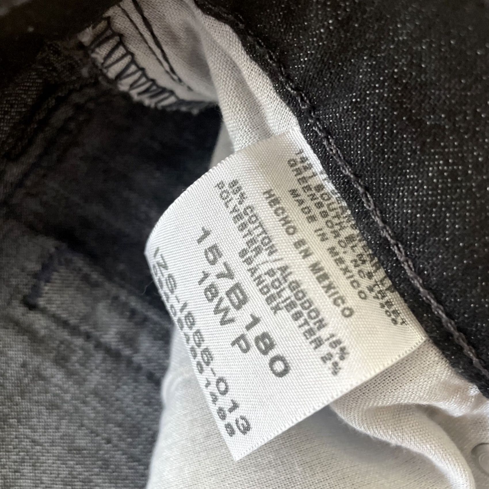 Lee VINTAGE Riders By Lee Relaxed Jeans Women 18W P Plus Petite All Black Work Pants 36x30 Size 40" / US 18 - 7 Thumbnail