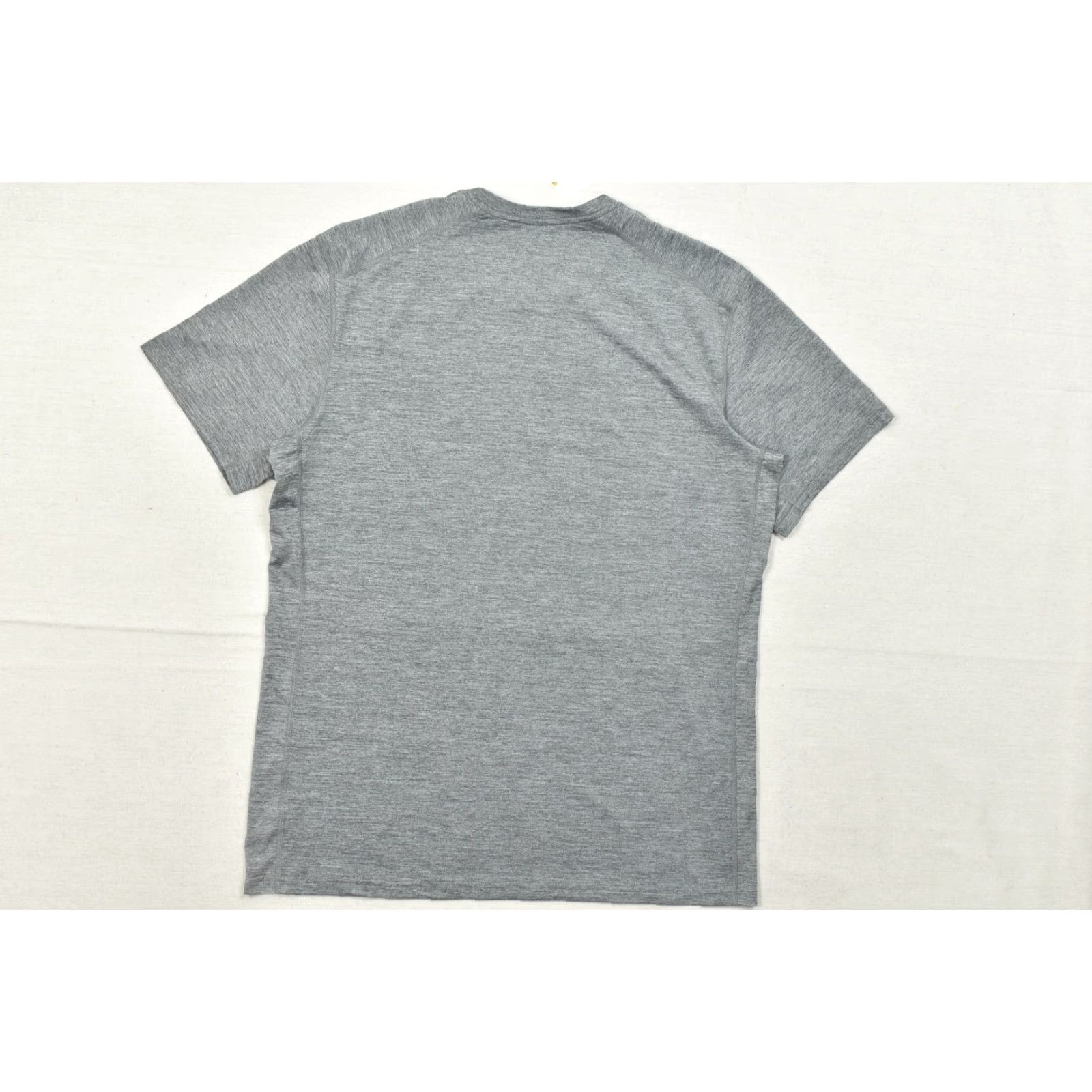 Nike Nike Dri-Fit Shirt Men XL Gray Heathered Short Sleeve Training Shirt Activewear Size US XL / EU 56 / 4 - 4 Thumbnail