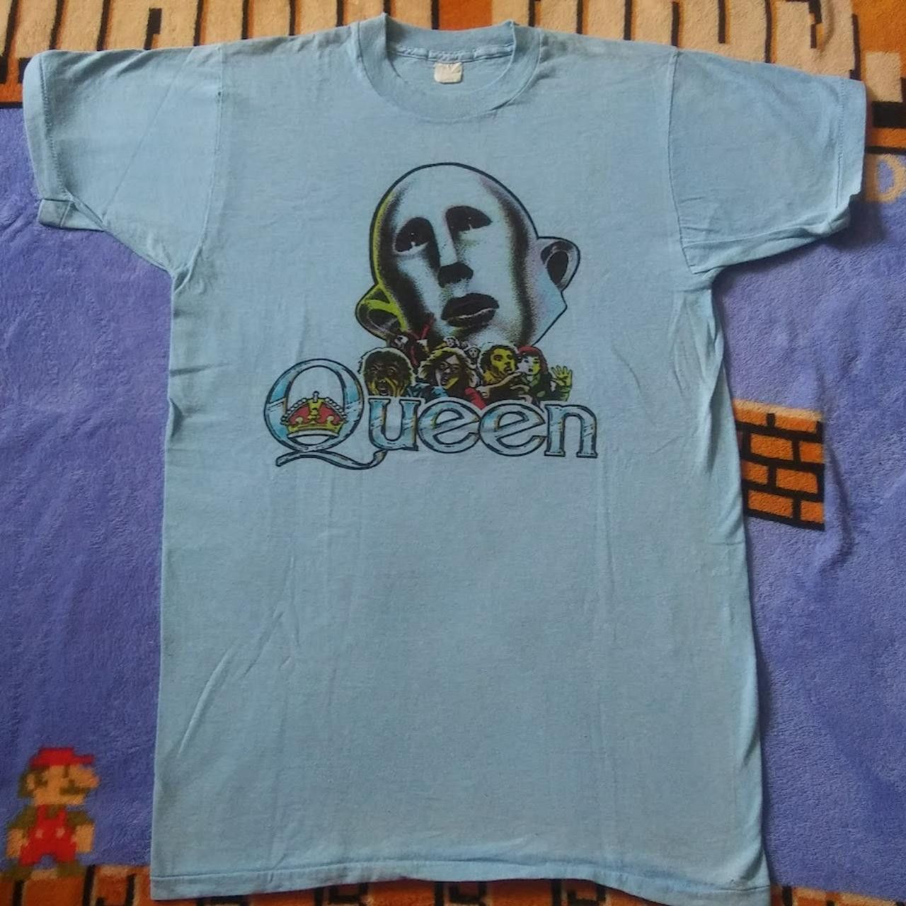 Band Tees × Vintage Vintage Original Queen Band 1977 News Of The World T-shirt Size US L / EU 52-54 / 3 - 1 Thumbnail