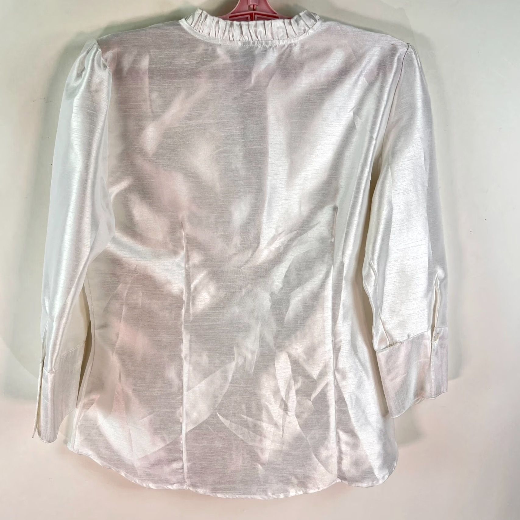 Vintage VINTAGE harvé benard Blouse Shirt M White Ruffled Pearl Button-down Polyester Satin Retro Puff Sleeve 3/4 Sleeve Women Women Size M / US 6-8 / IT 42-44 - 5 Thumbnail