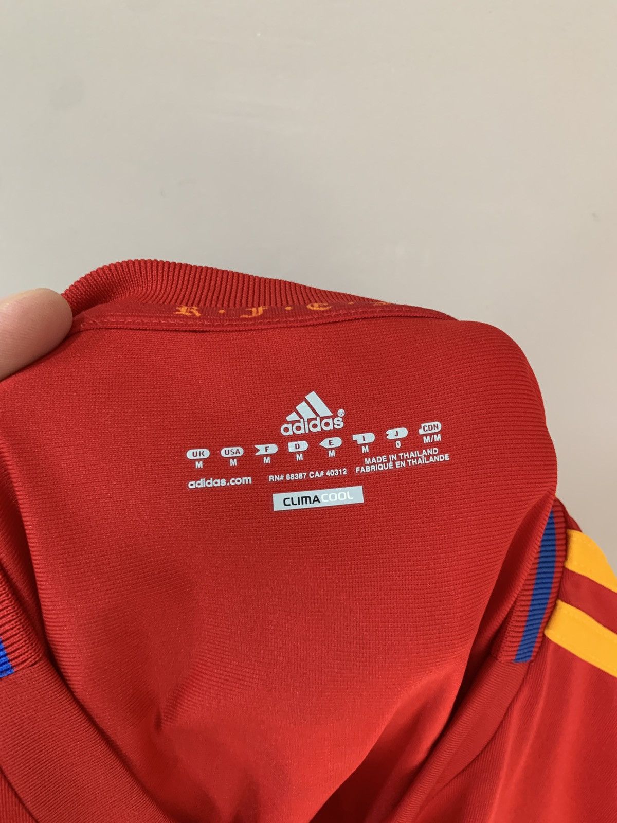 Adidas Spain 2010 World Cup Football Shirt Adidas Soccer INIESTA #6 Size US M / EU 48-50 / 2 - 15 Thumbnail