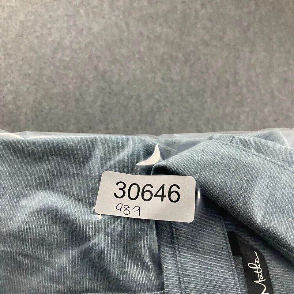TravisMathew Travis Mathew Shirt Mens Medium Button Up Double Pockets Size US M / EU 48-50 / 2 - 9 Thumbnail