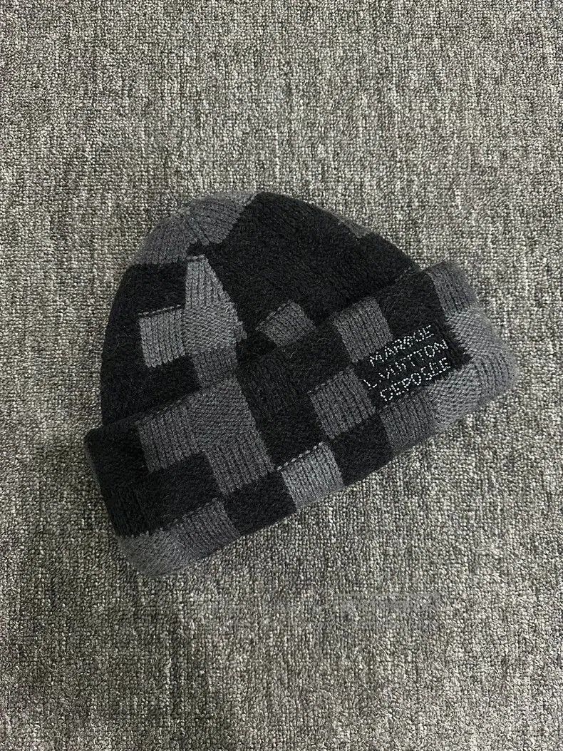 Louis Vuitton Louis Vuitton Checkered Beanie. Size ONE SIZE - 1 Thumbnail