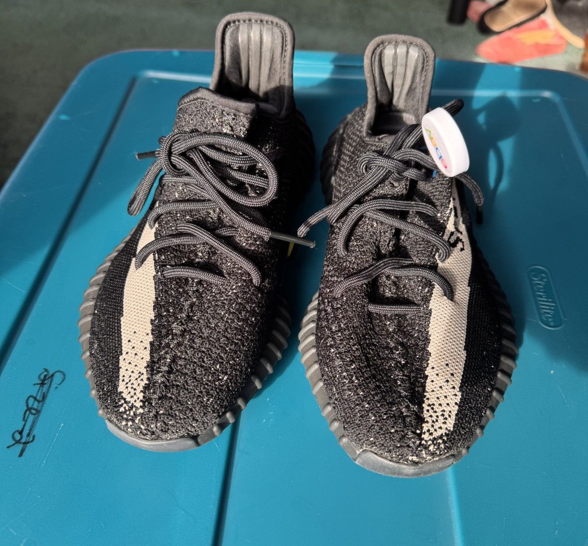 Adidas × Kanye West Yeezy Boost 350 V2 “Oreo” Size US 7 / EU 40 - 4 Thumbnail