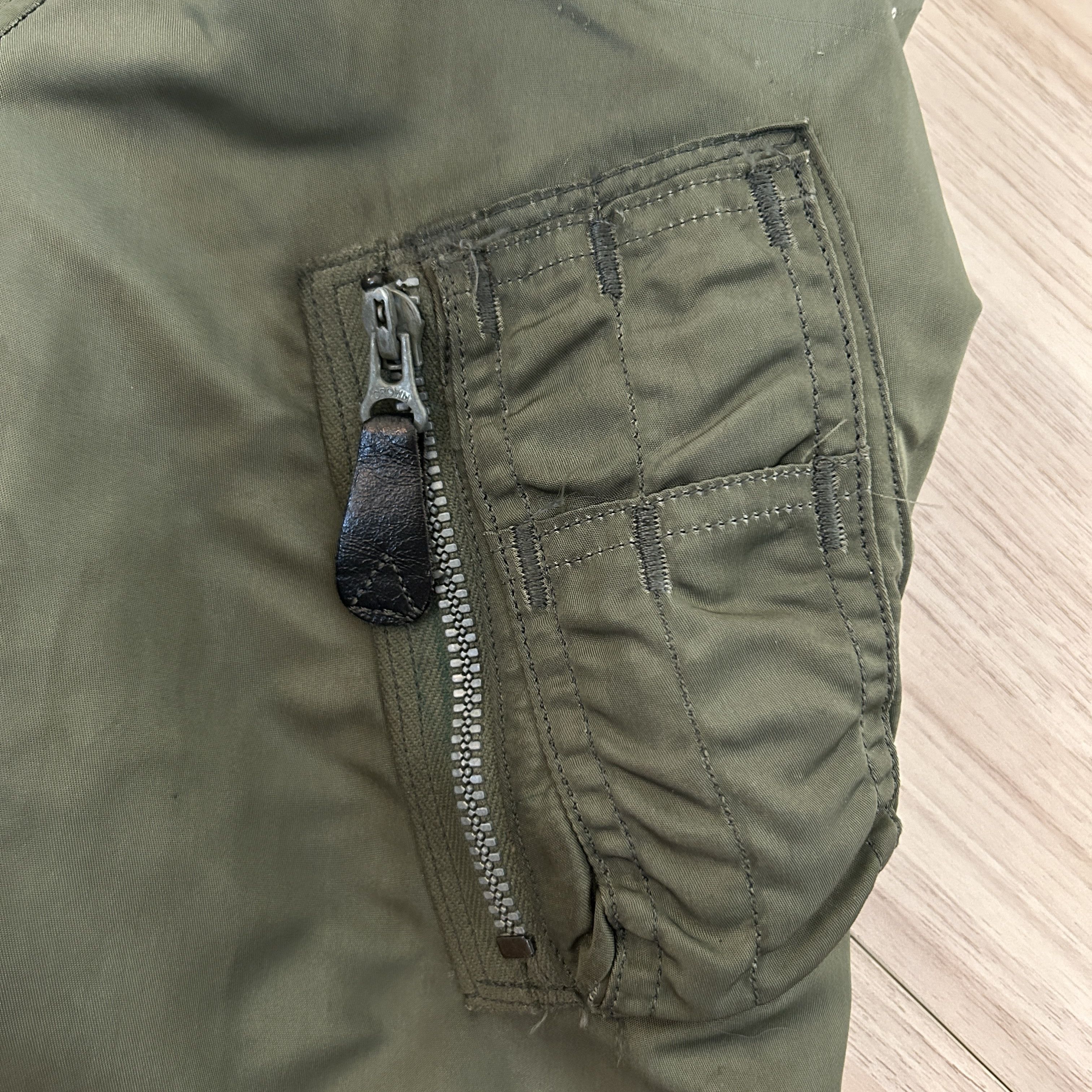 Alpha Industries 1964 Alpha L-2B USAF Flight Jacket Crown Zip L Size US M / EU 48-50 / 2 - 8 Thumbnail