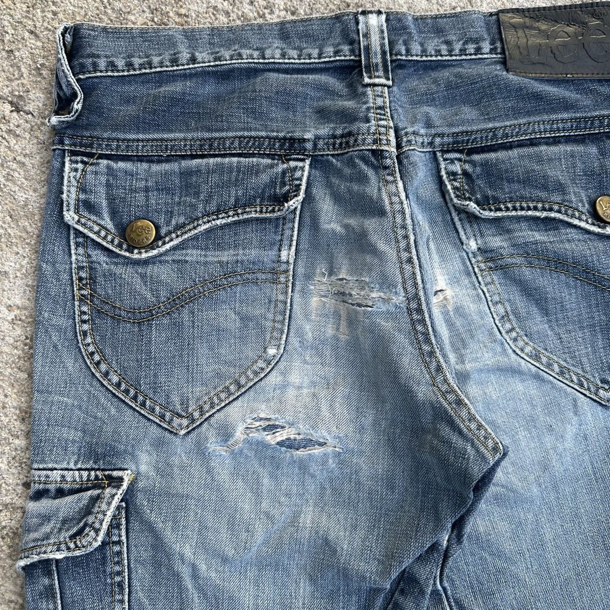 Japanese Brand Vintage Flare Lee Riders Twisted Leg Distressed Jeans W32 Size US 32 / EU 48 - 9 Thumbnail