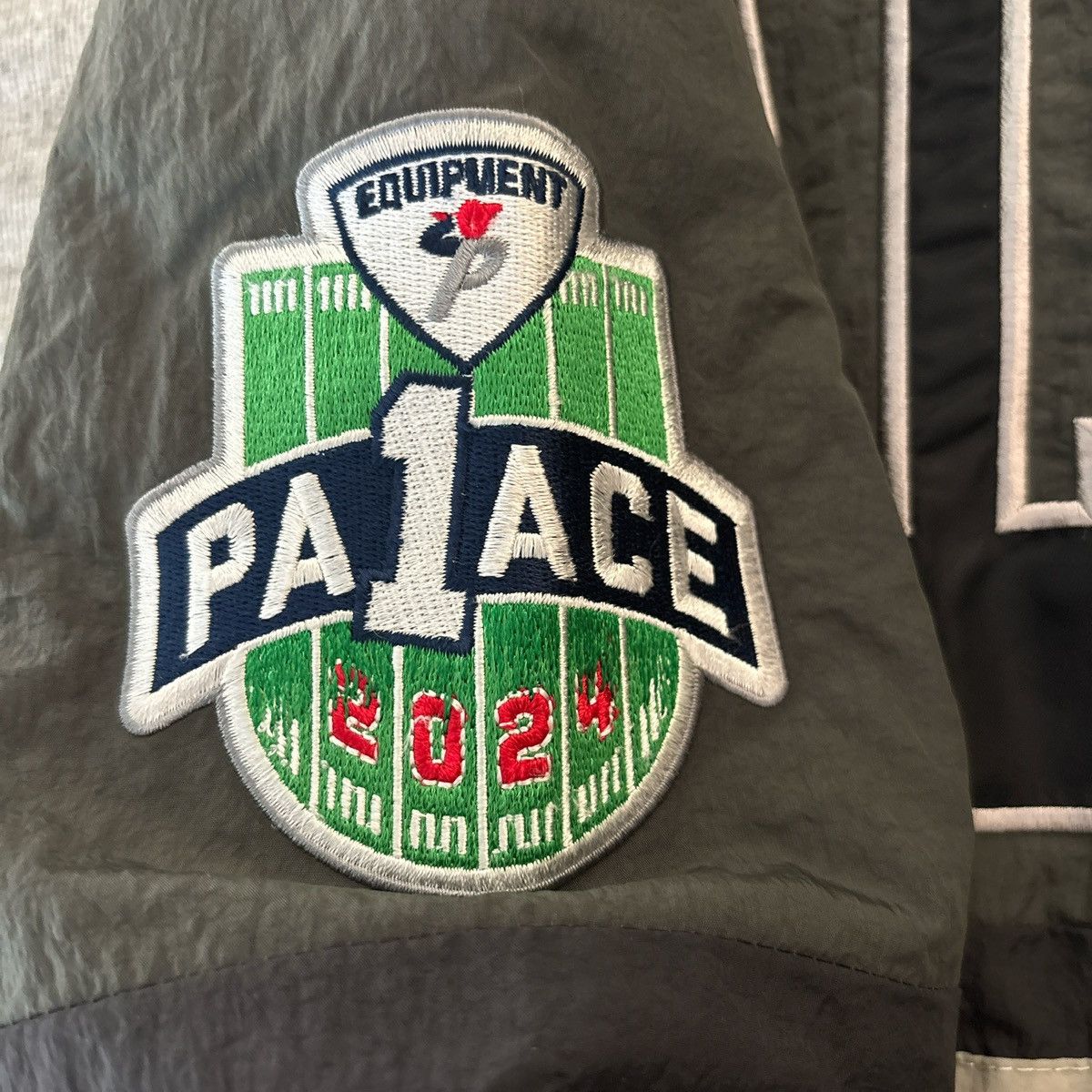 Palace Palace BREAKOUT HALF ZIP BOMBER BLACK / SILVER Size US M / EU 48-50 / 2 - 4 Thumbnail