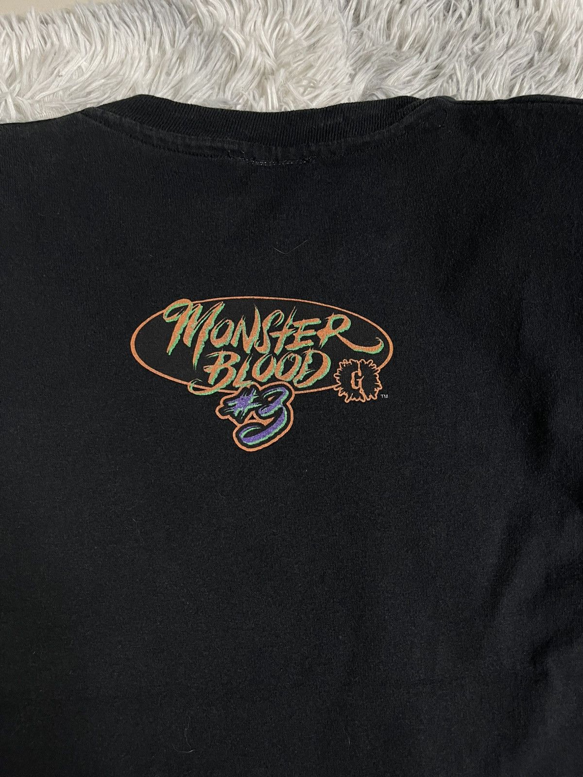 Vintage VINTAGE 90s GOOSEBUMPS Monster Blood 3 Slime Horror MovieTee Size US M / EU 48-50 / 2 - 6 Thumbnail
