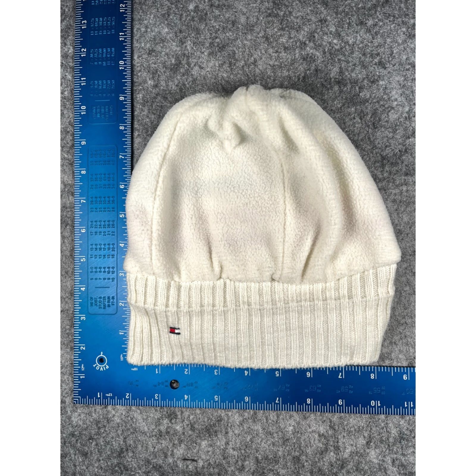 Tommy Hilfiger Tommy Hilfiger Beanie Hat One Size White Stripe Knit Acrylic Poly Lined Women Beanie Adjustable Lined Logo Winter Outdoor Ski Mens Womens Size ONE SIZE - 5 Thumbnail