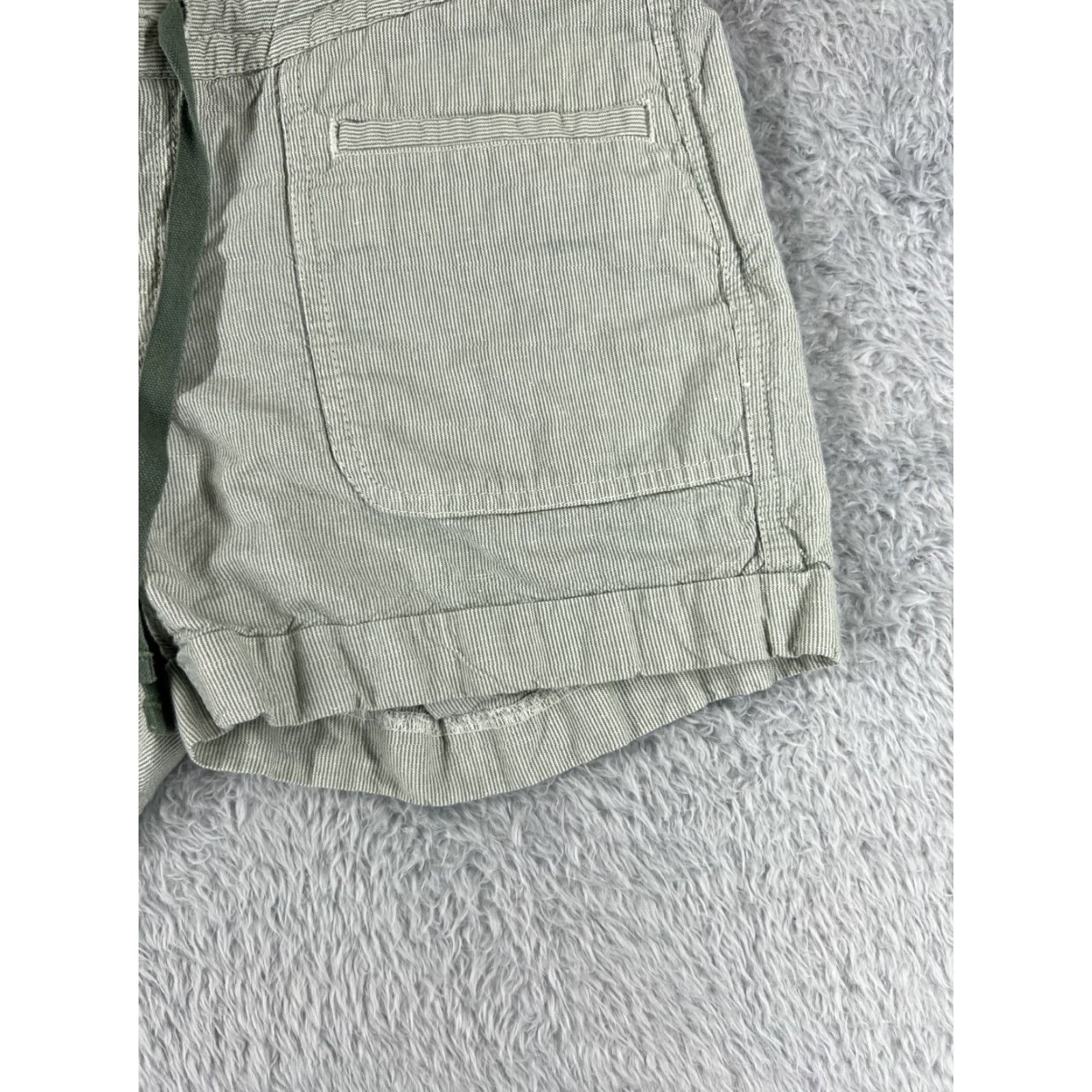 The North Face The North Face Shorts Women 4 Green White Stripe Linen Cotton Blend Pockets 29x5 Size 27" / US 4 / IT 40 - 2 Thumbnail