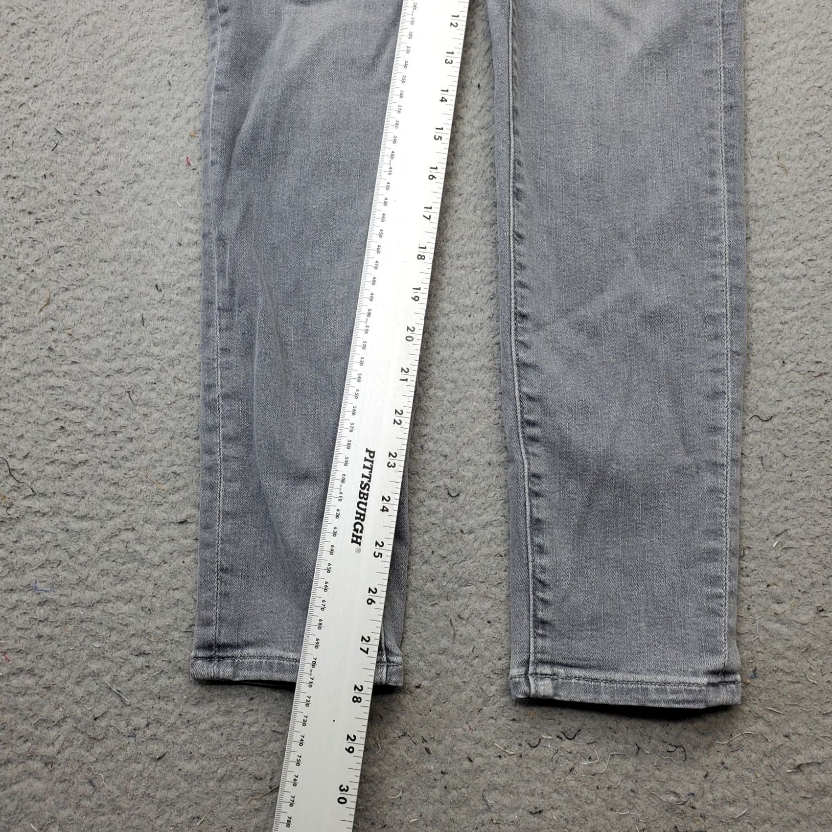 Ann Taylor Ann Taylor Cindy Crop Jeans Womens 4 Gray Denim High-Rise Skinny Leg Button Fly Jeans 4 Womens Gray Crop Skinny Straight? Size 27" / US 4 / IT 40 - 4 Thumbnail