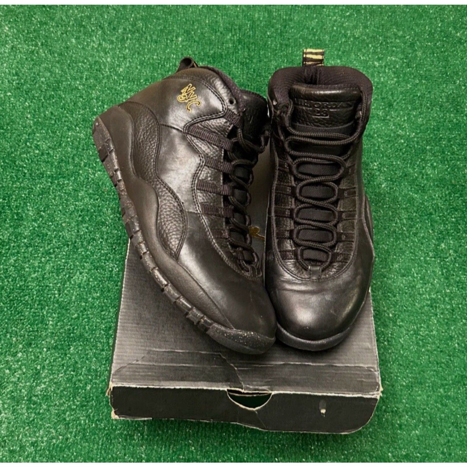 Jordan Brand Jordan 10 Retro New York City NYC 2016 Mens Sz 8 Black Metallic Gold 310805-012 Size ONE SIZE - 3 Thumbnail
