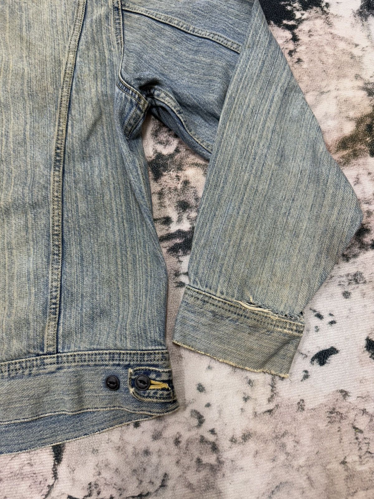 Lee Vintage 90s Lee Rider Distressed Denim Trucker Jacket Size US M / EU 48-50 / 2 - 16 Thumbnail