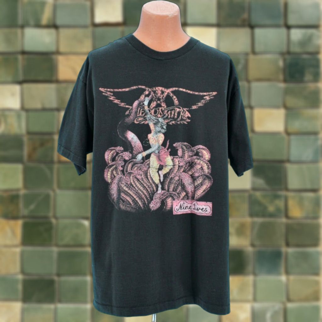 Layer 8 VTG Men’s Aerosmith 1990s Tour TShirt XL Black Nine Lives Band T-shirt 1997 Size US XL / EU 56 / 4 - 1 Thumbnail